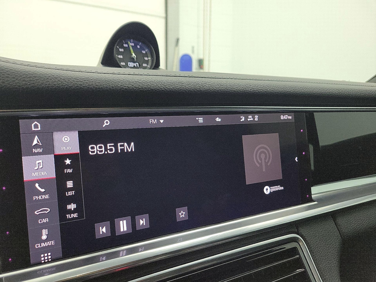 2021 Porsche Panamera 4 E-Hybrid - Photo 17
