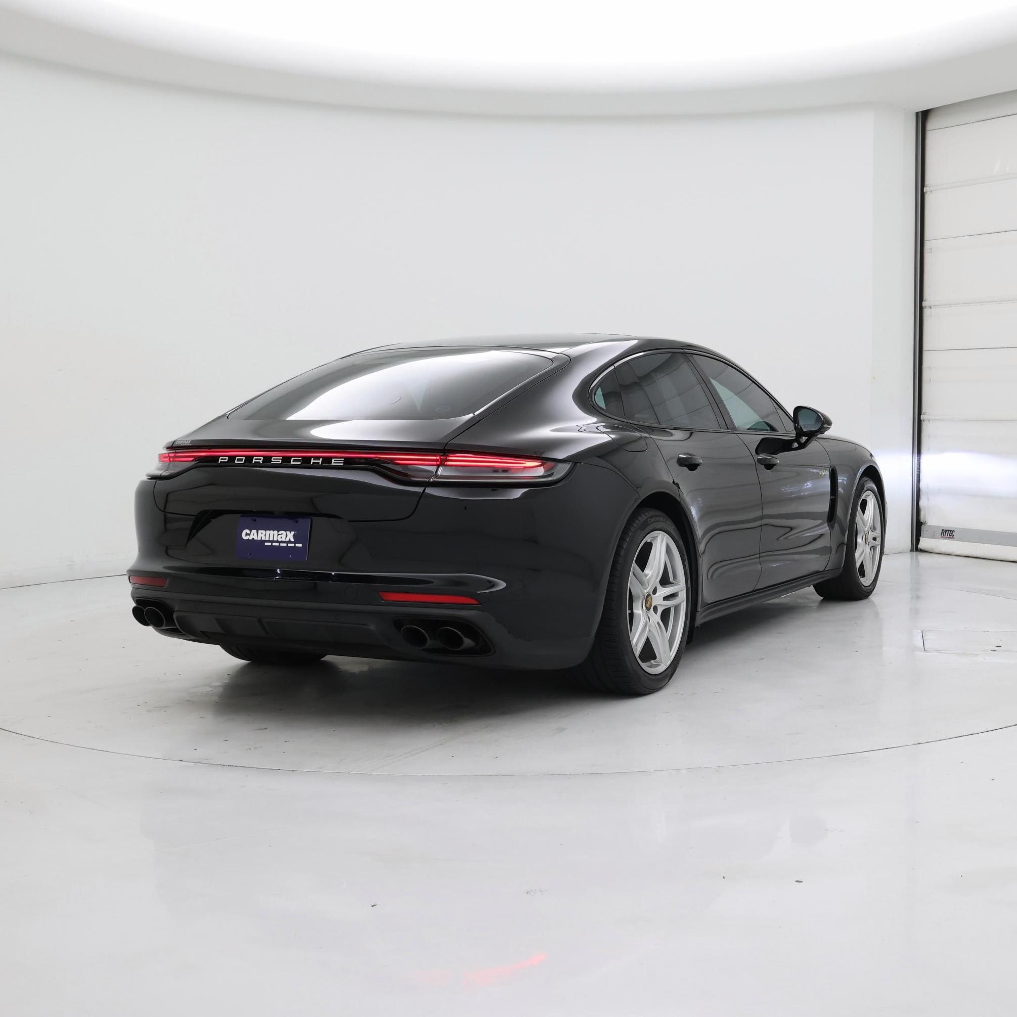 Thumbnail: 2021 Porsche Panamera - 8