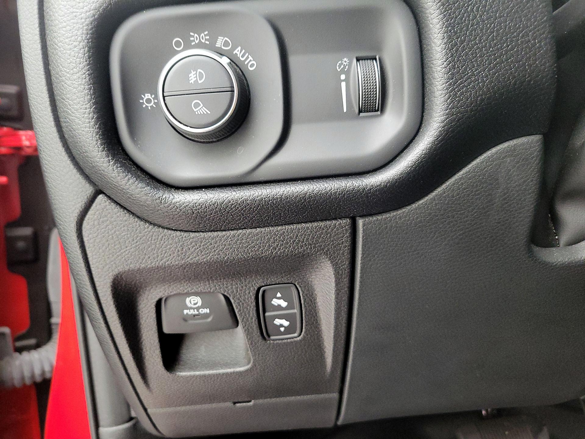 Thumbnail: 2022 RAM 1500 - 13