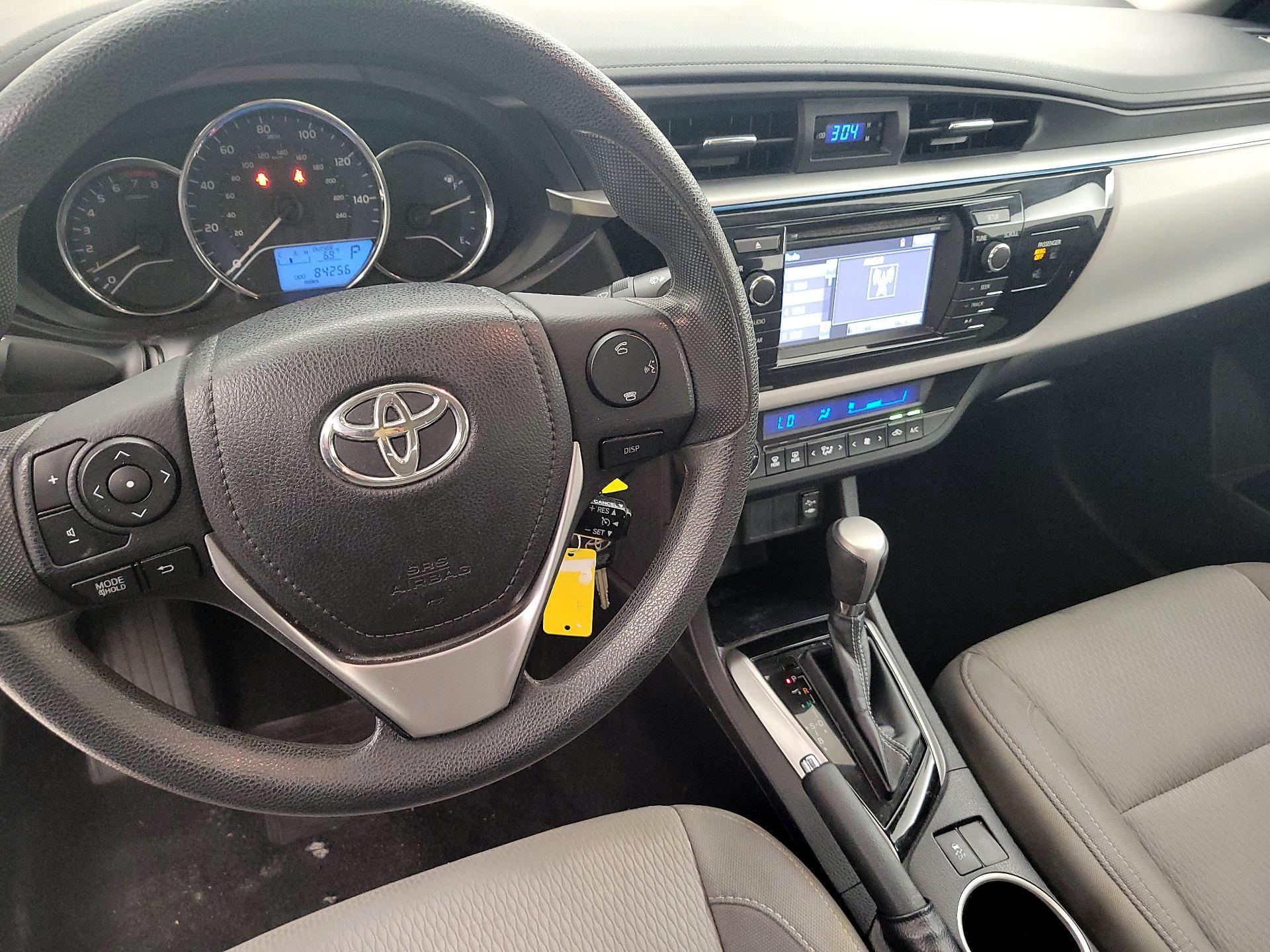 Thumbnail: 2014 Toyota Corolla - 9