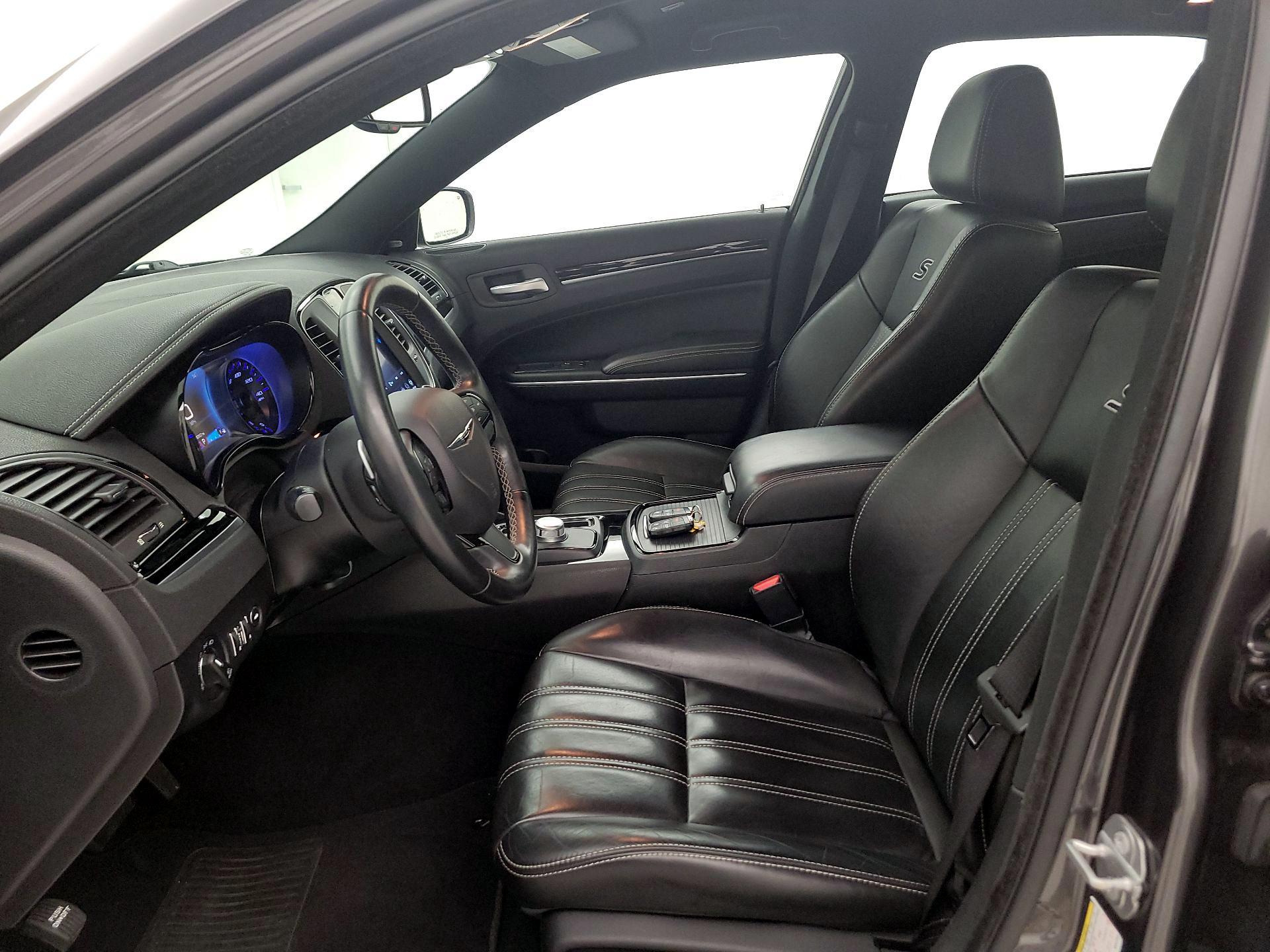 Thumbnail: 2019 Chrysler 300 - 11