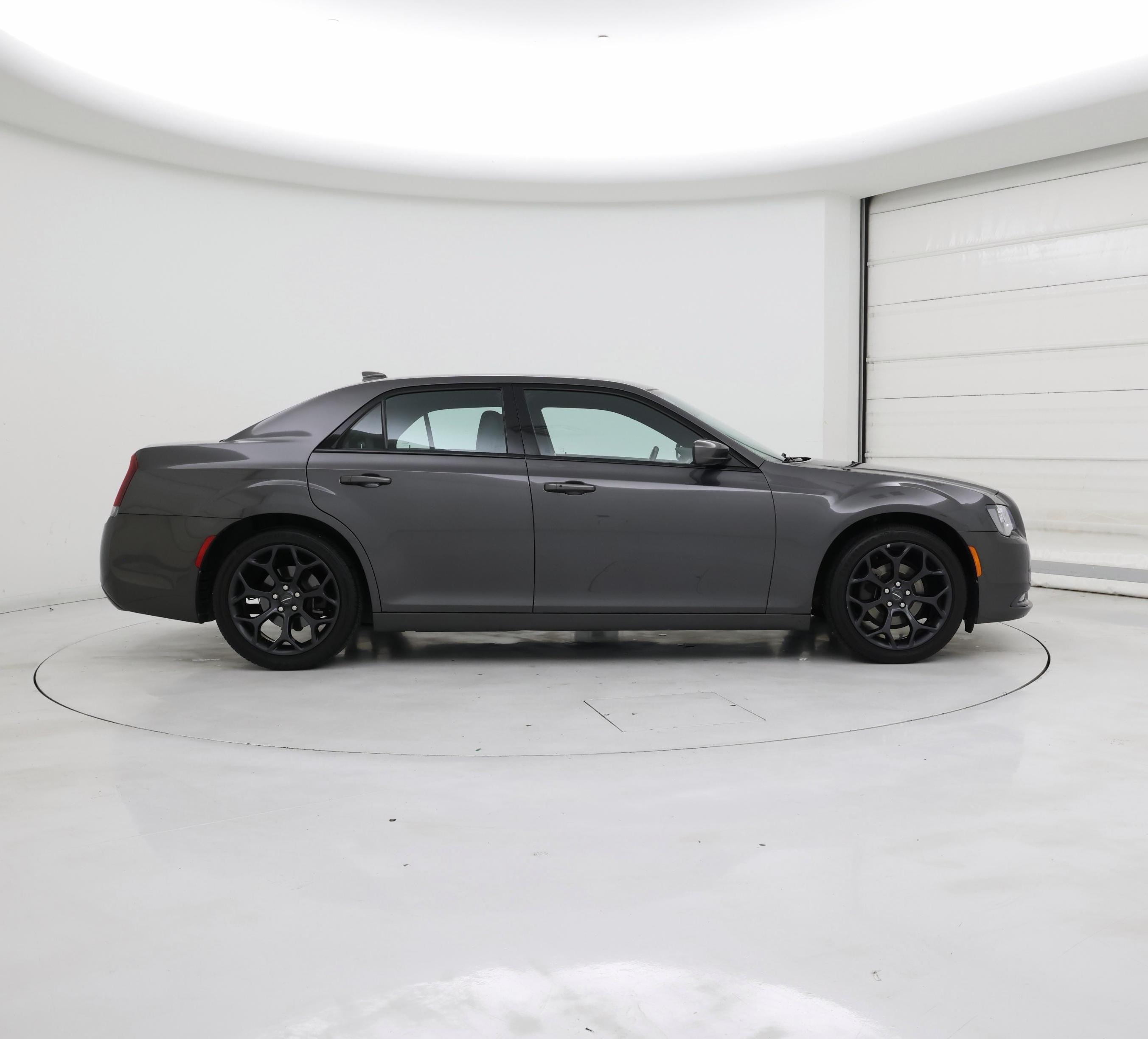 Thumbnail: 2019 Chrysler 300 - 7