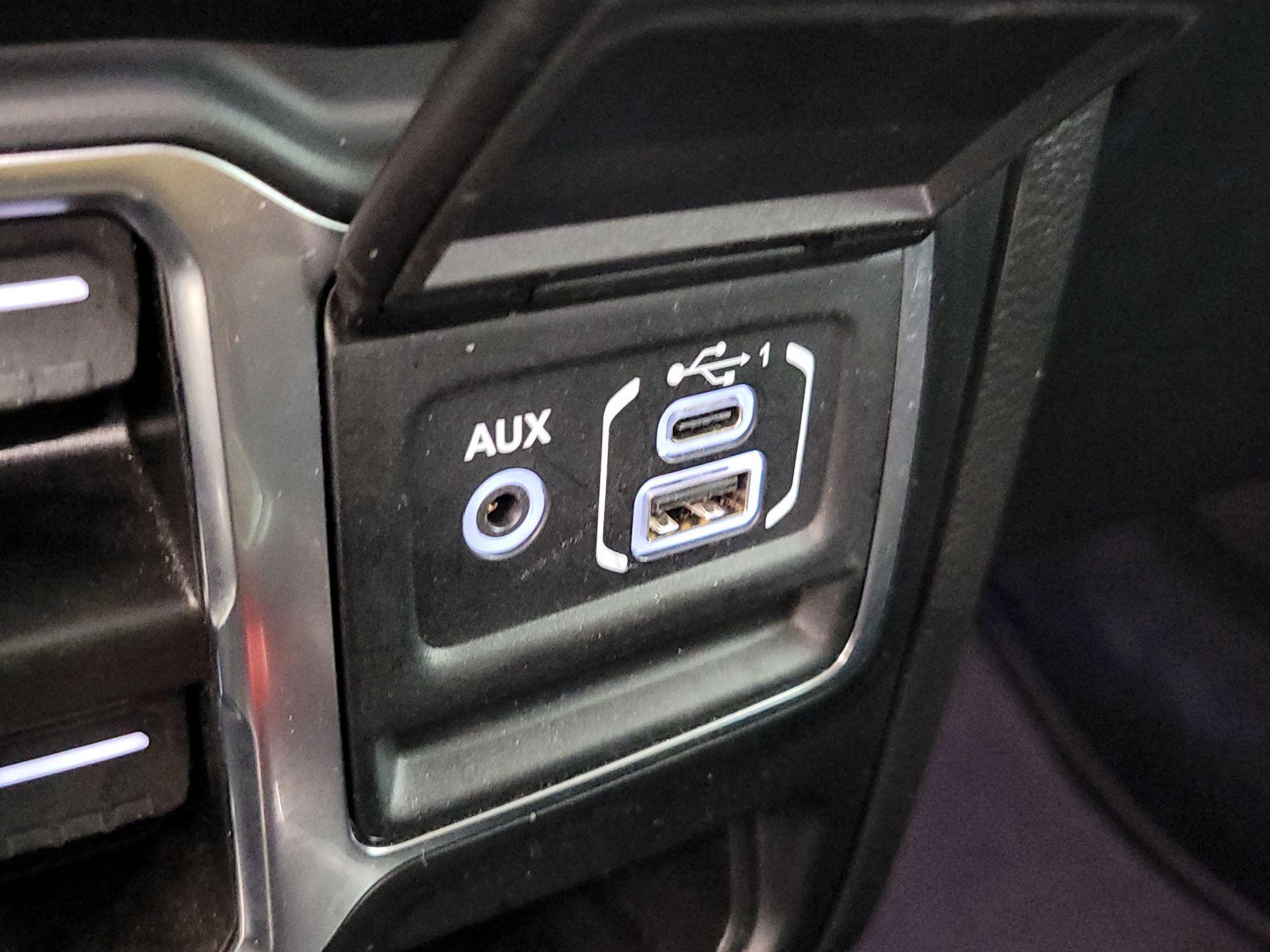 Thumbnail: 2023 Jeep Gladiator - 19