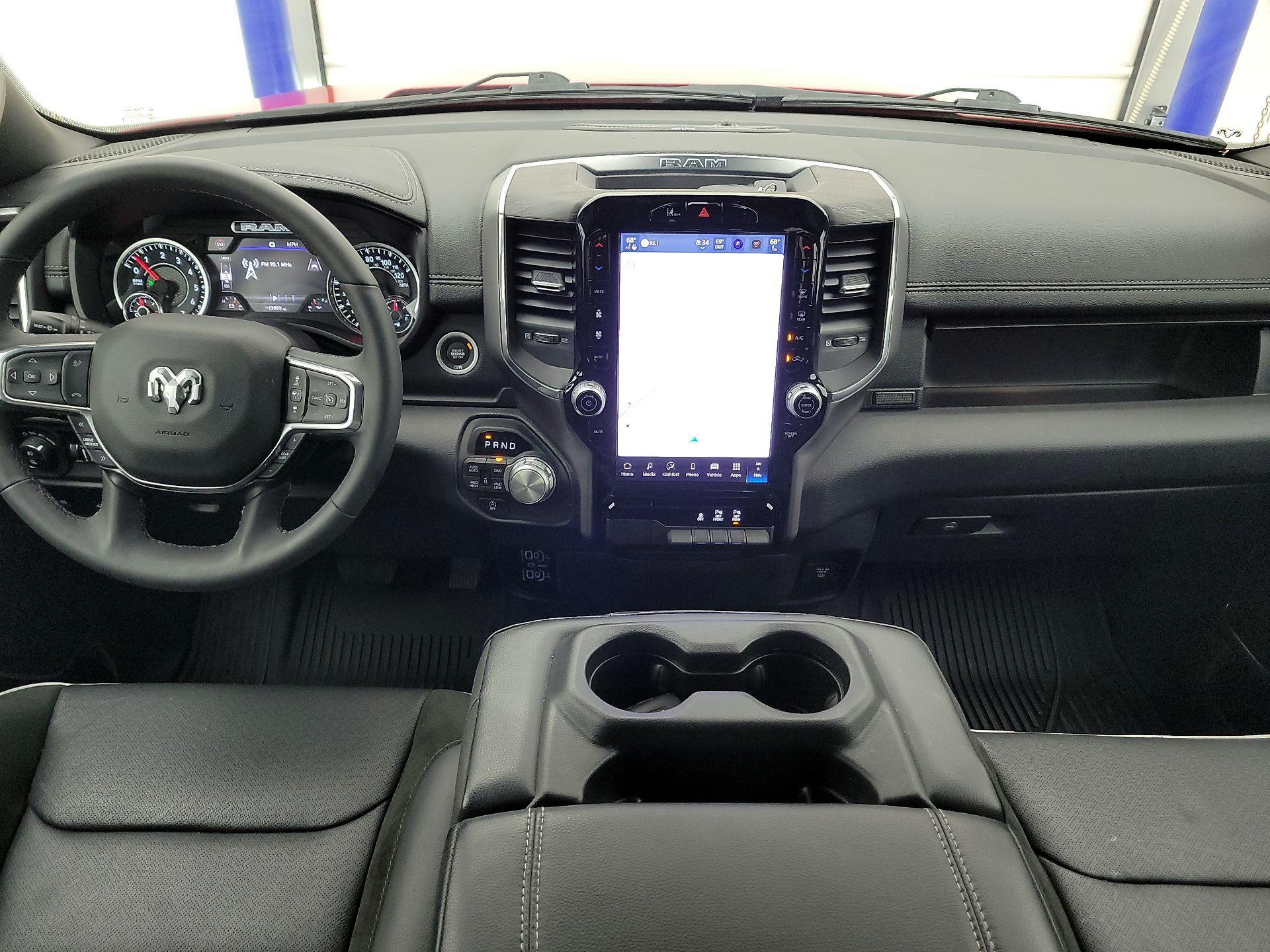 Thumbnail: 2025 RAM 1500 - 9