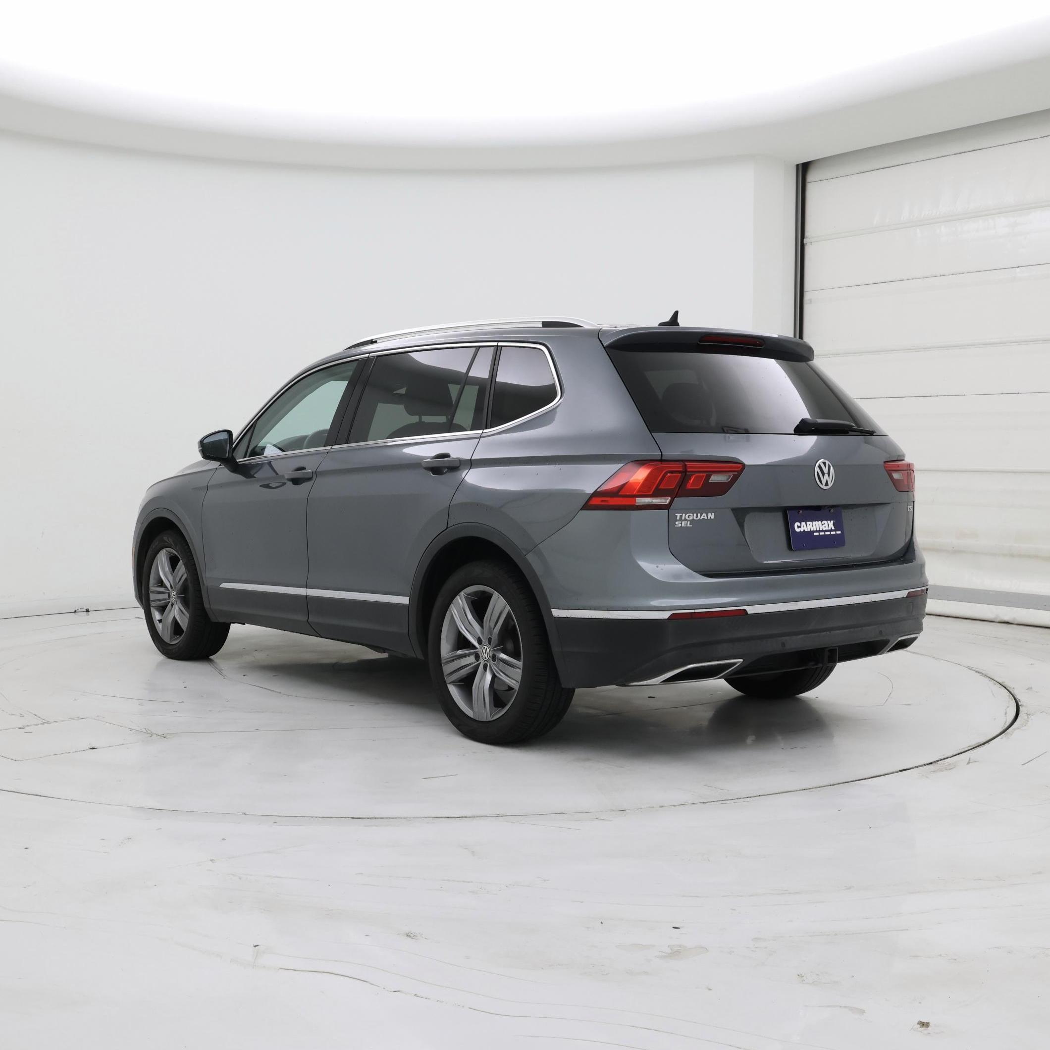 Thumbnail: 2018 Volkswagen Tiguan - 2