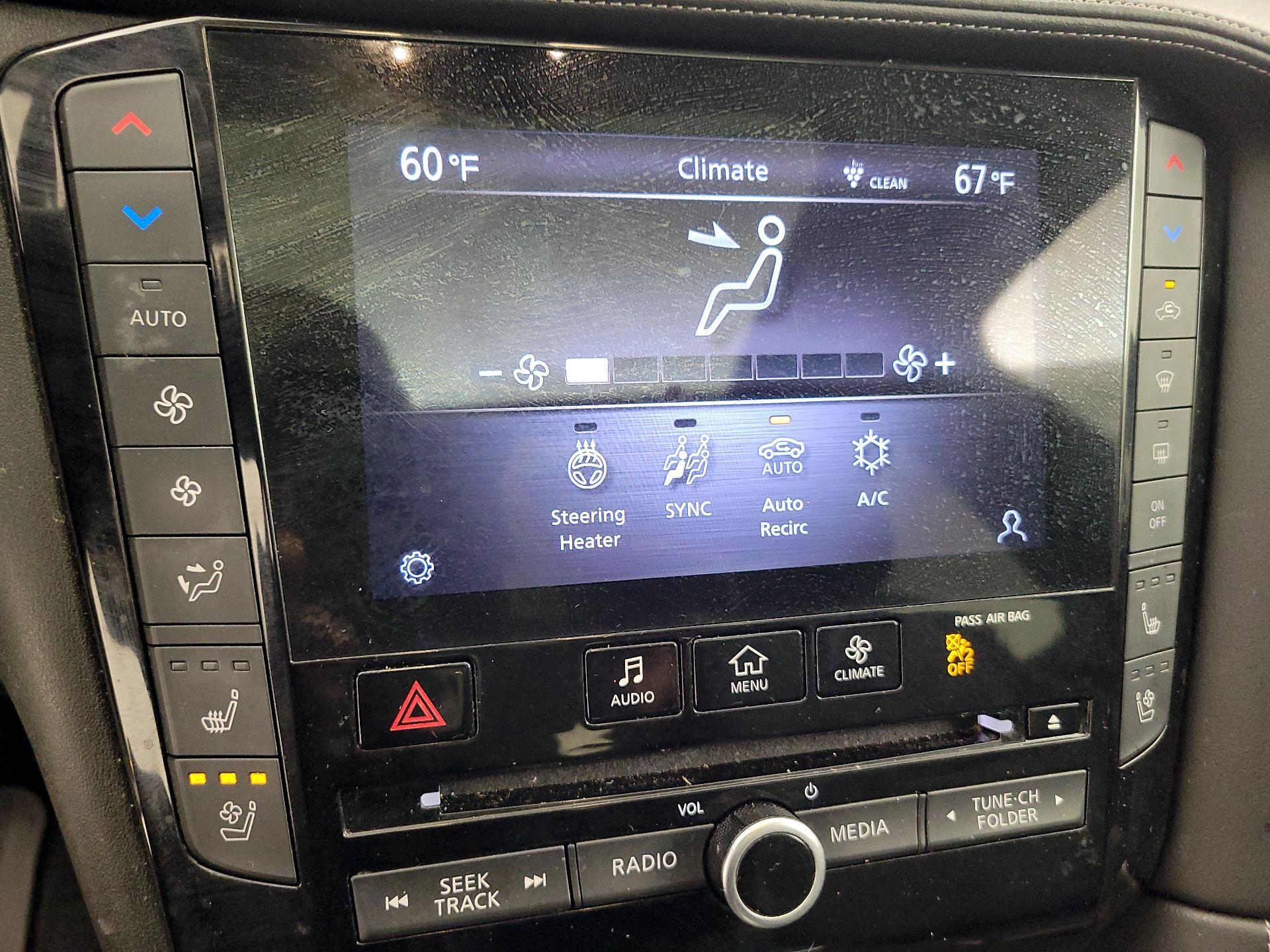 Thumbnail: 2021 INFINITI QX50 - 17