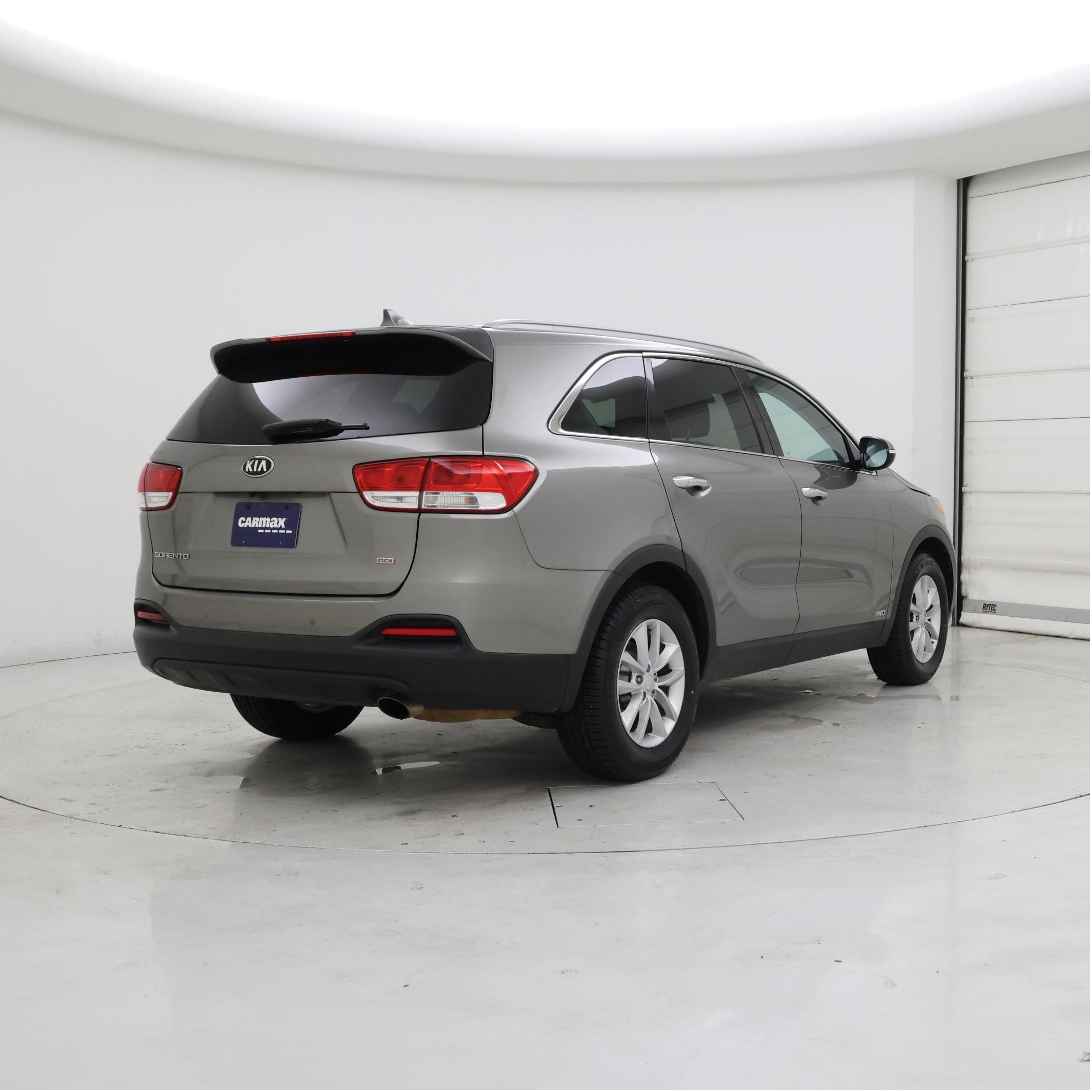 Thumbnail: 2017 Kia Sorento - 8