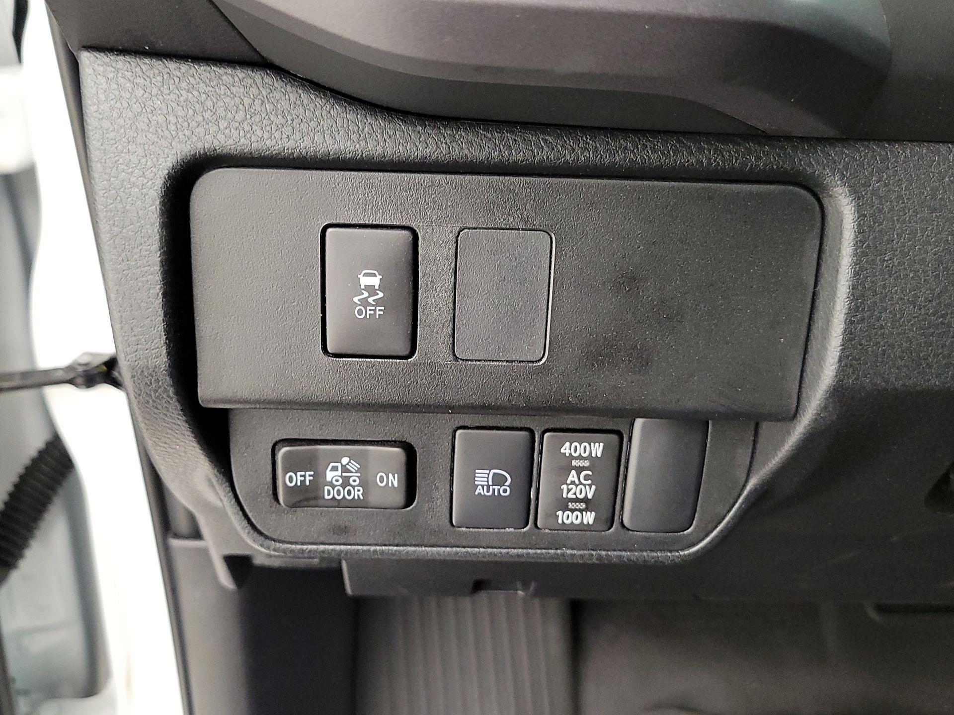 Thumbnail: 2023 Toyota Tacoma - 13