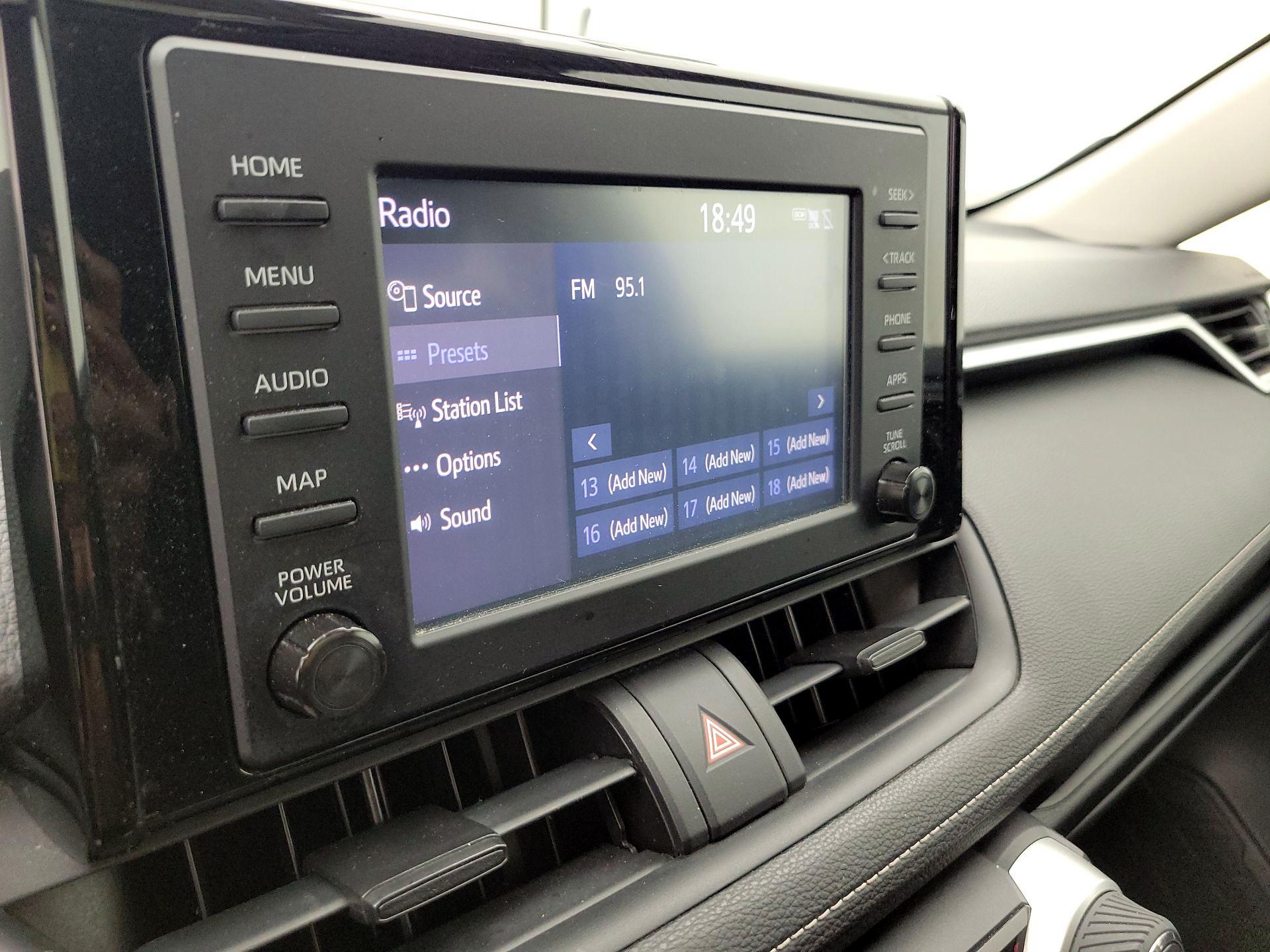 Thumbnail: 2019 Toyota RAV4 - 15