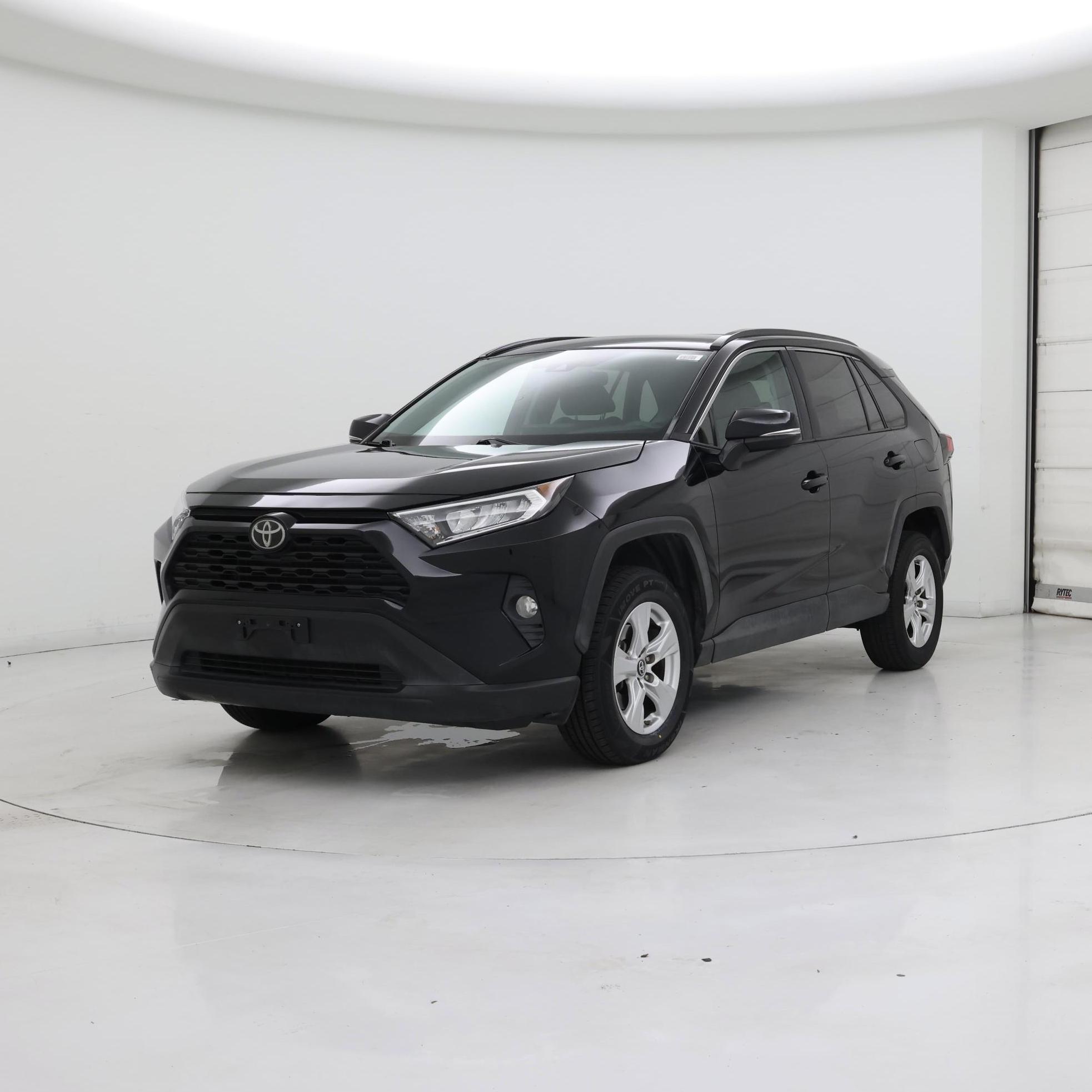 Thumbnail: 2019 Toyota RAV4 - 4