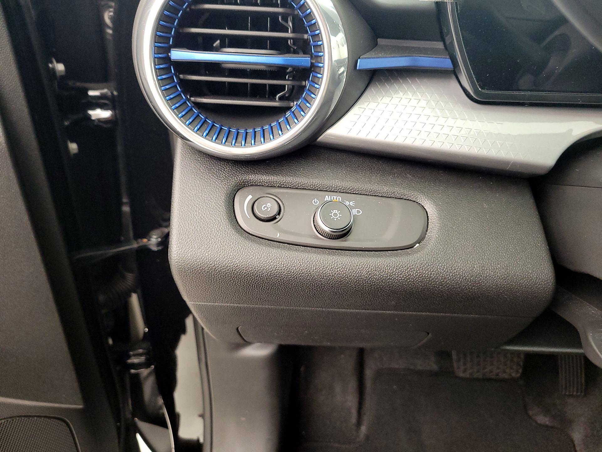 Thumbnail: 2024 Chevrolet Trax - 13