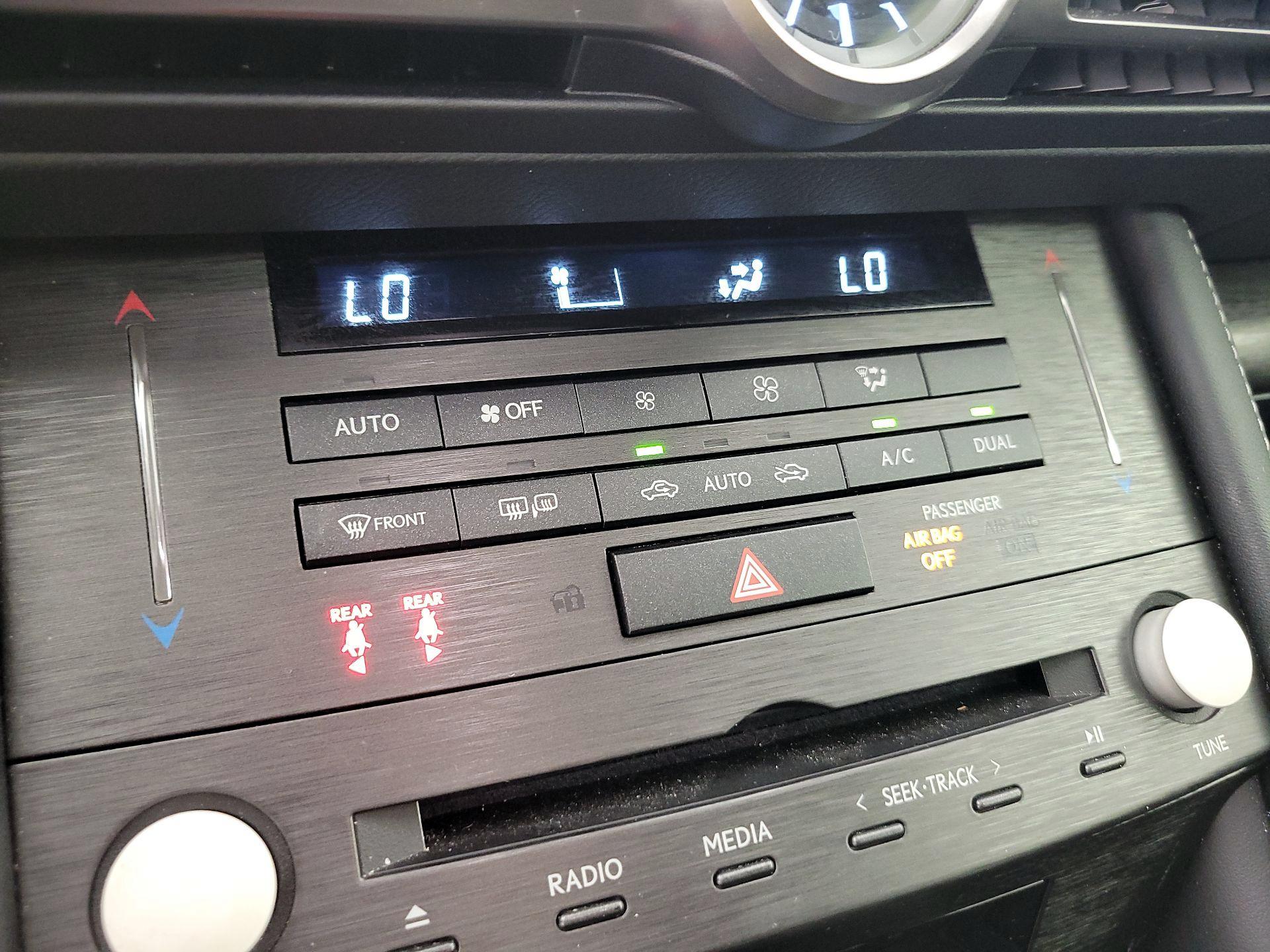 Thumbnail: 2022 Lexus RC - 17