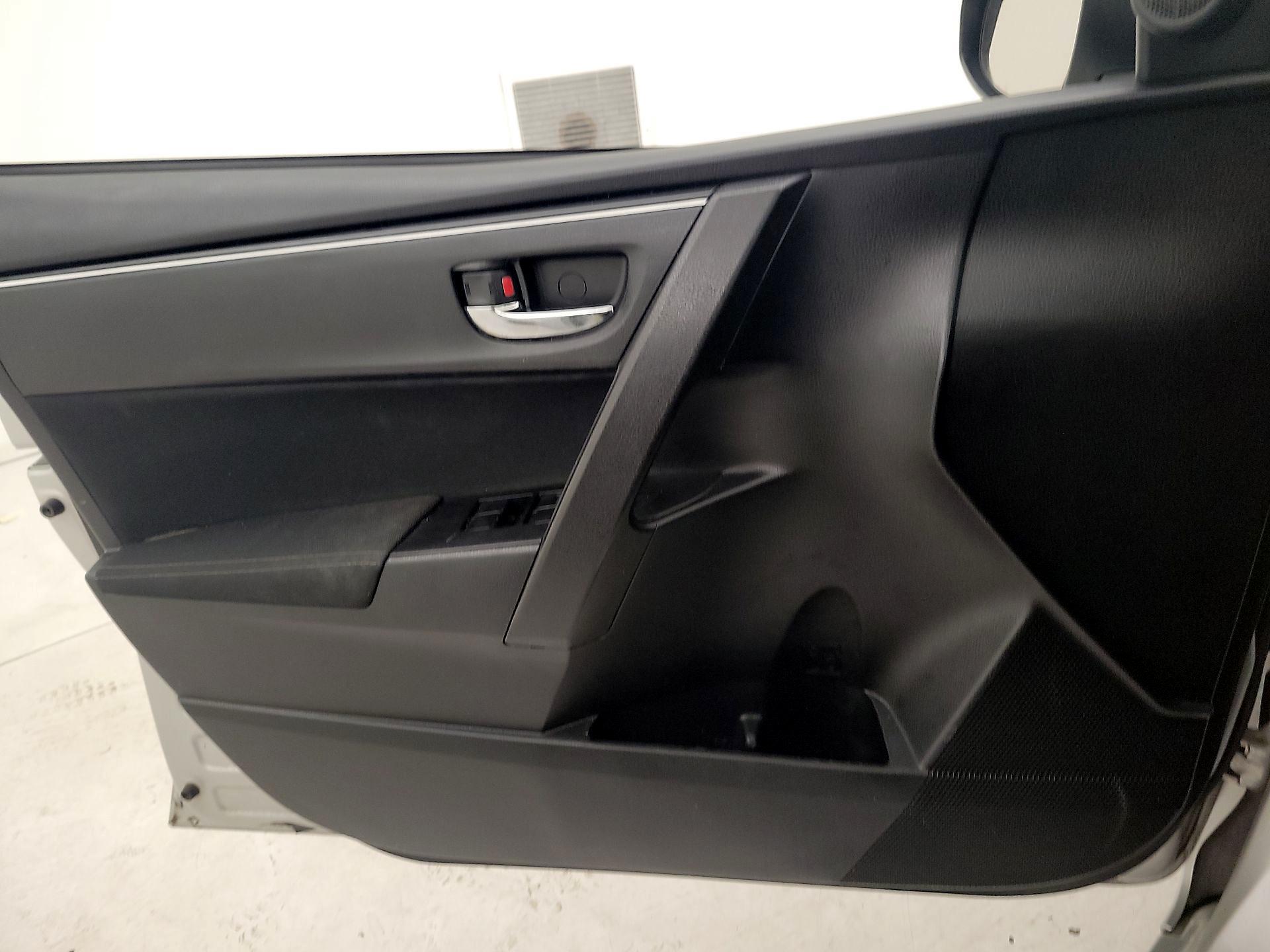 Thumbnail: 2019 Toyota Corolla - 12