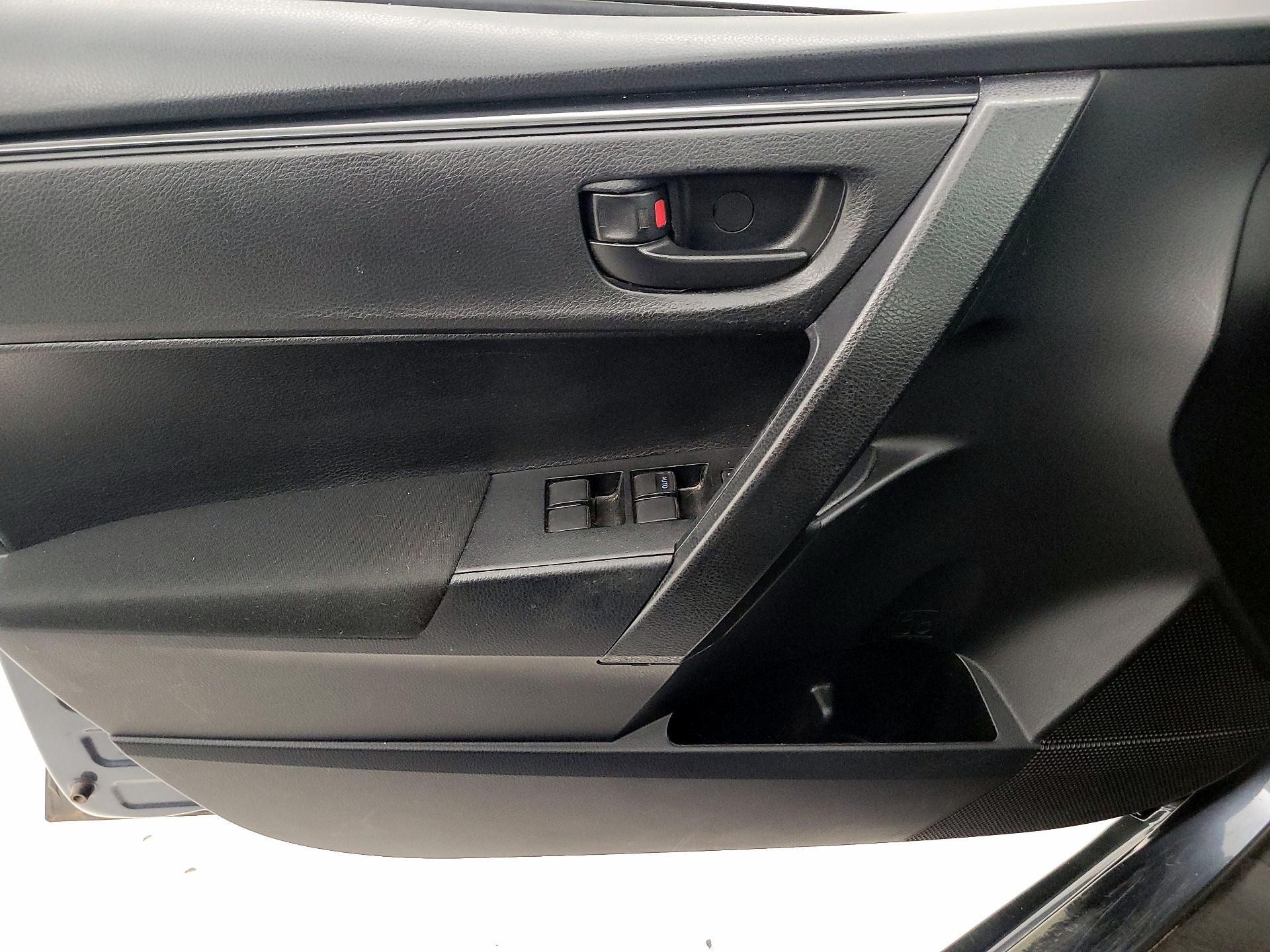 Thumbnail: 2019 Toyota Corolla - 12