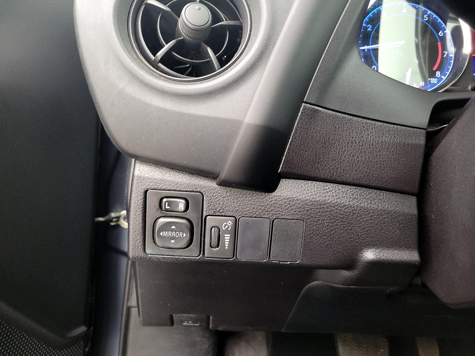 Thumbnail: 2019 Toyota Corolla - 13