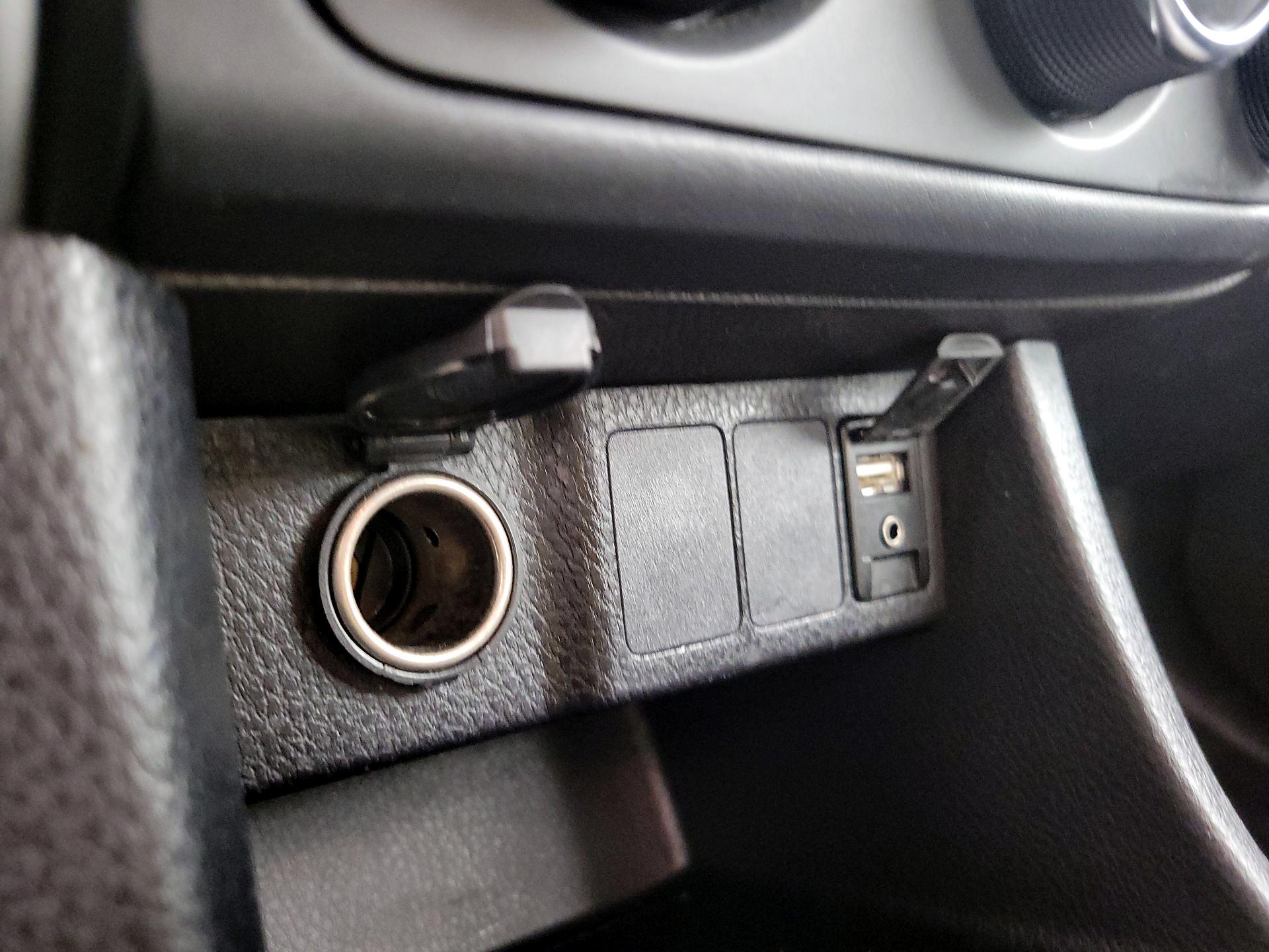 Thumbnail: 2019 Toyota Corolla - 18