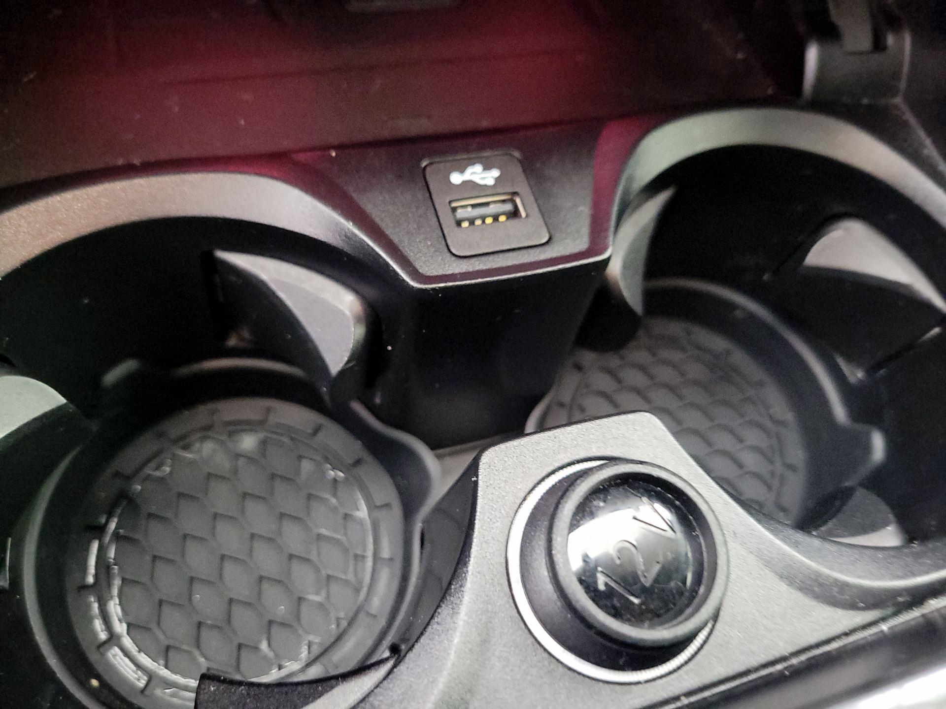 Thumbnail: 2025 BMW 3 Series - 19