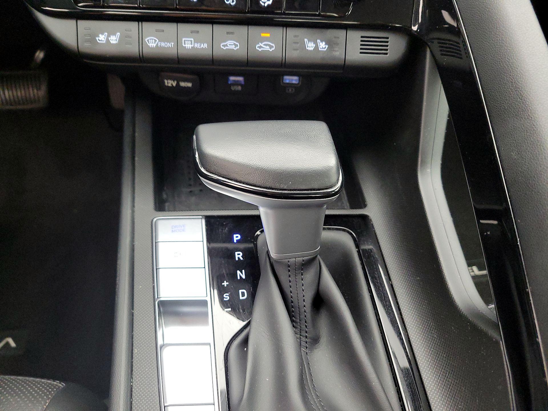 Thumbnail: 2023 Hyundai Elantra - 18