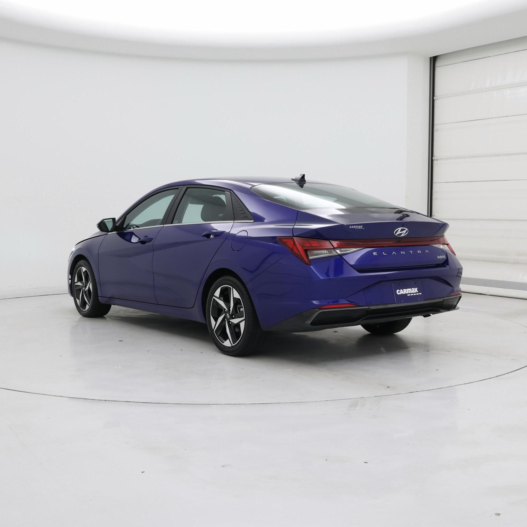 Thumbnail: 2023 Hyundai Elantra - 2