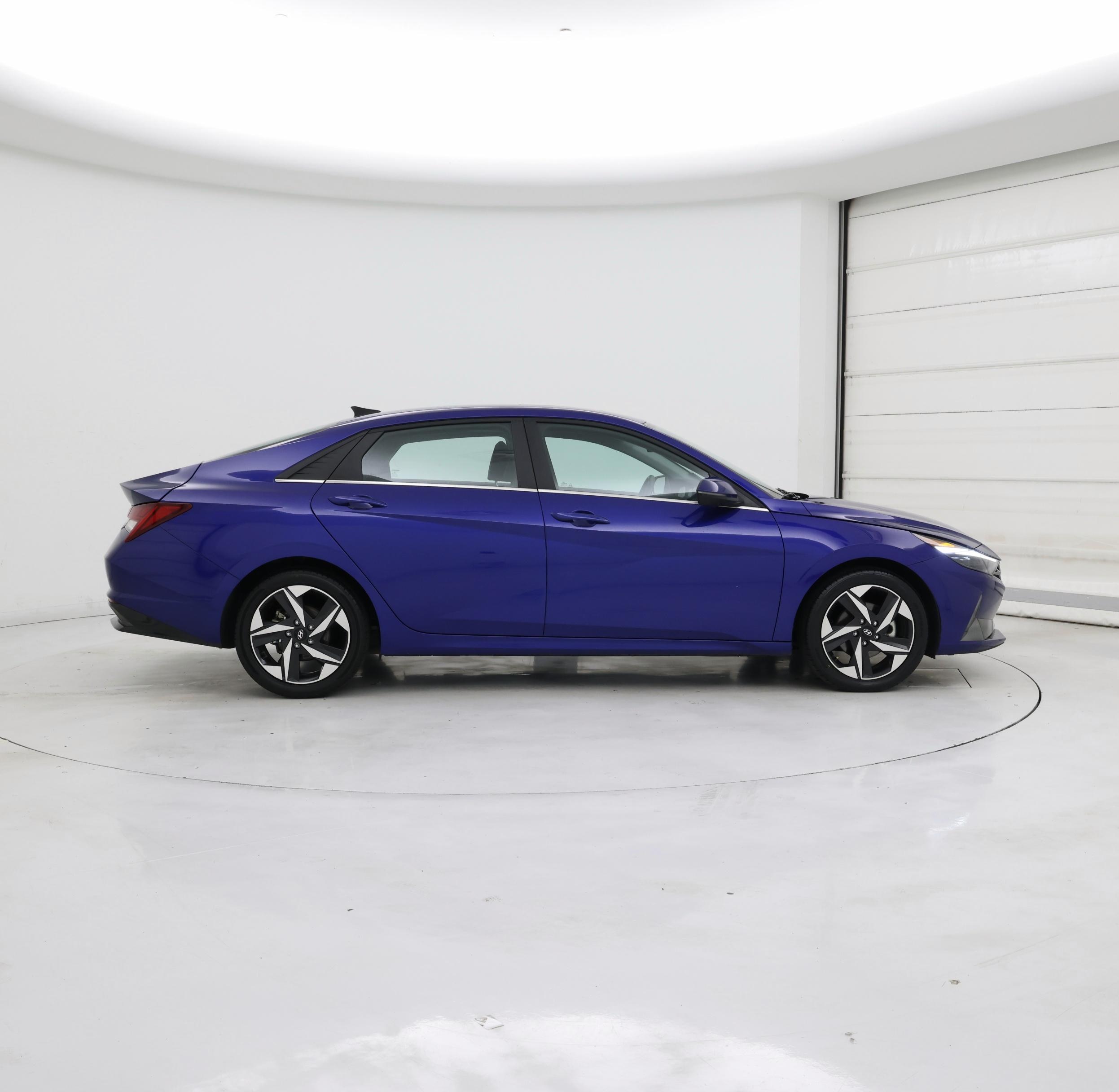 Thumbnail: 2023 Hyundai Elantra - 7