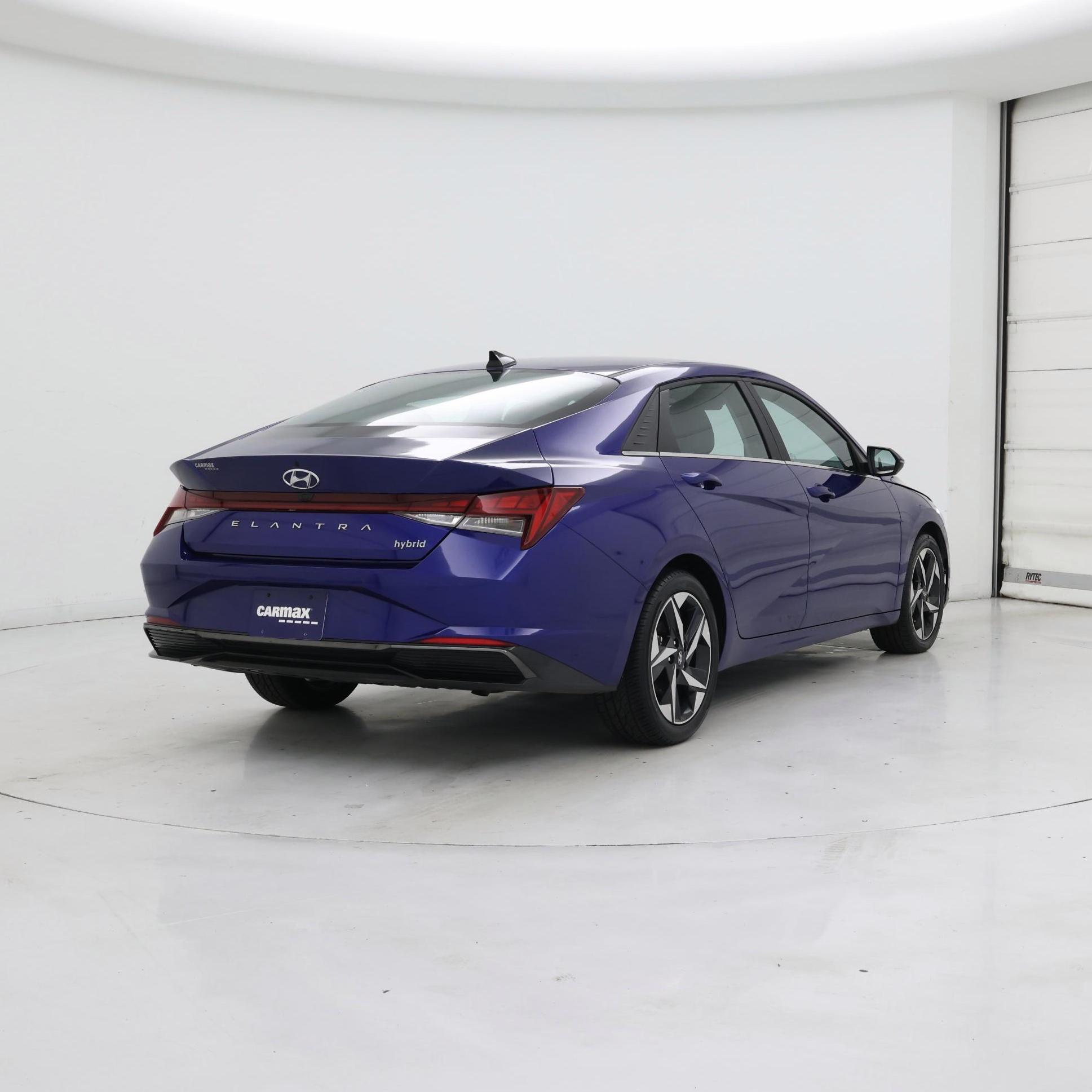 Thumbnail: 2023 Hyundai Elantra - 8