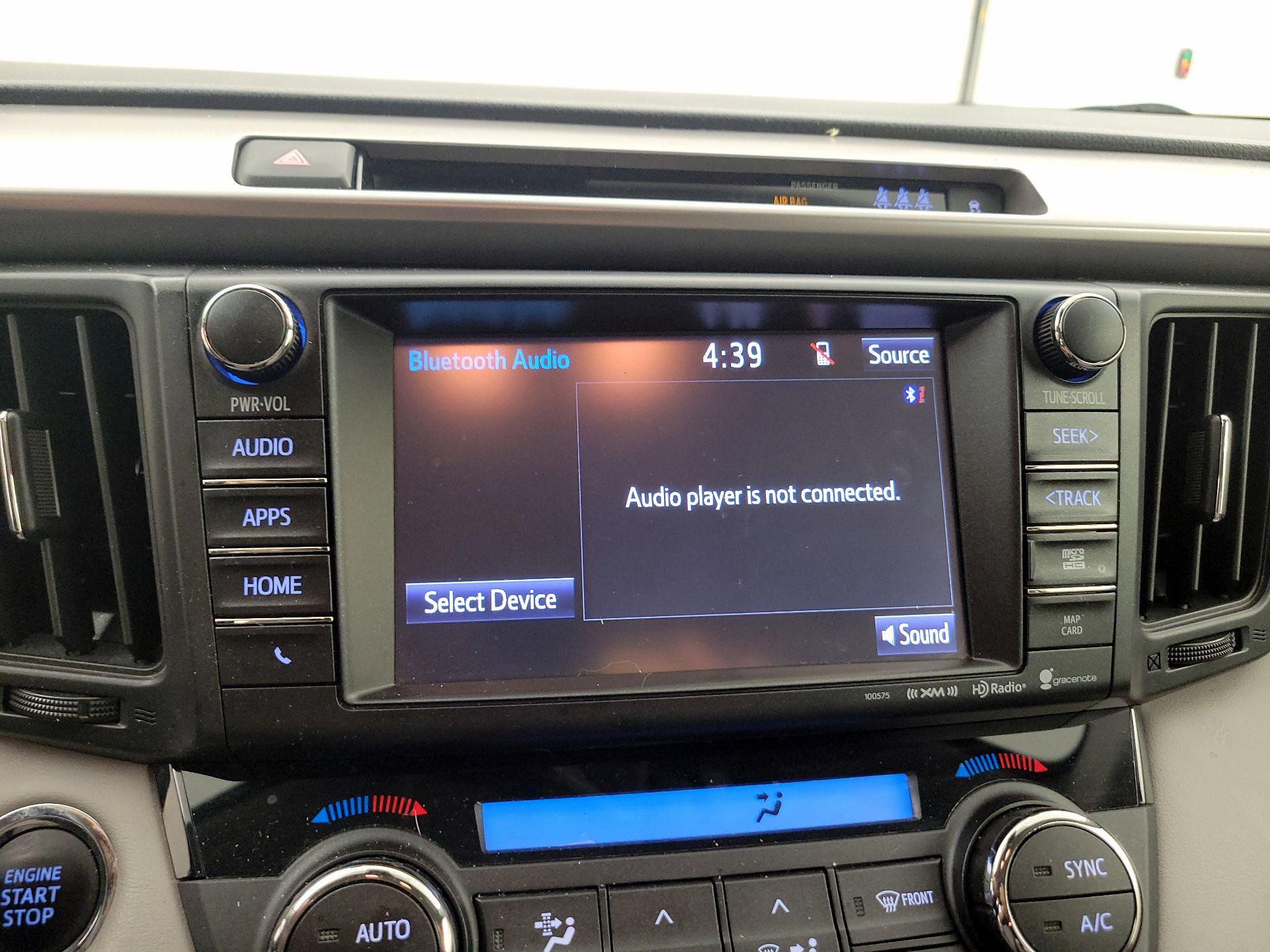 Thumbnail: 2018 Toyota RAV4 - 15