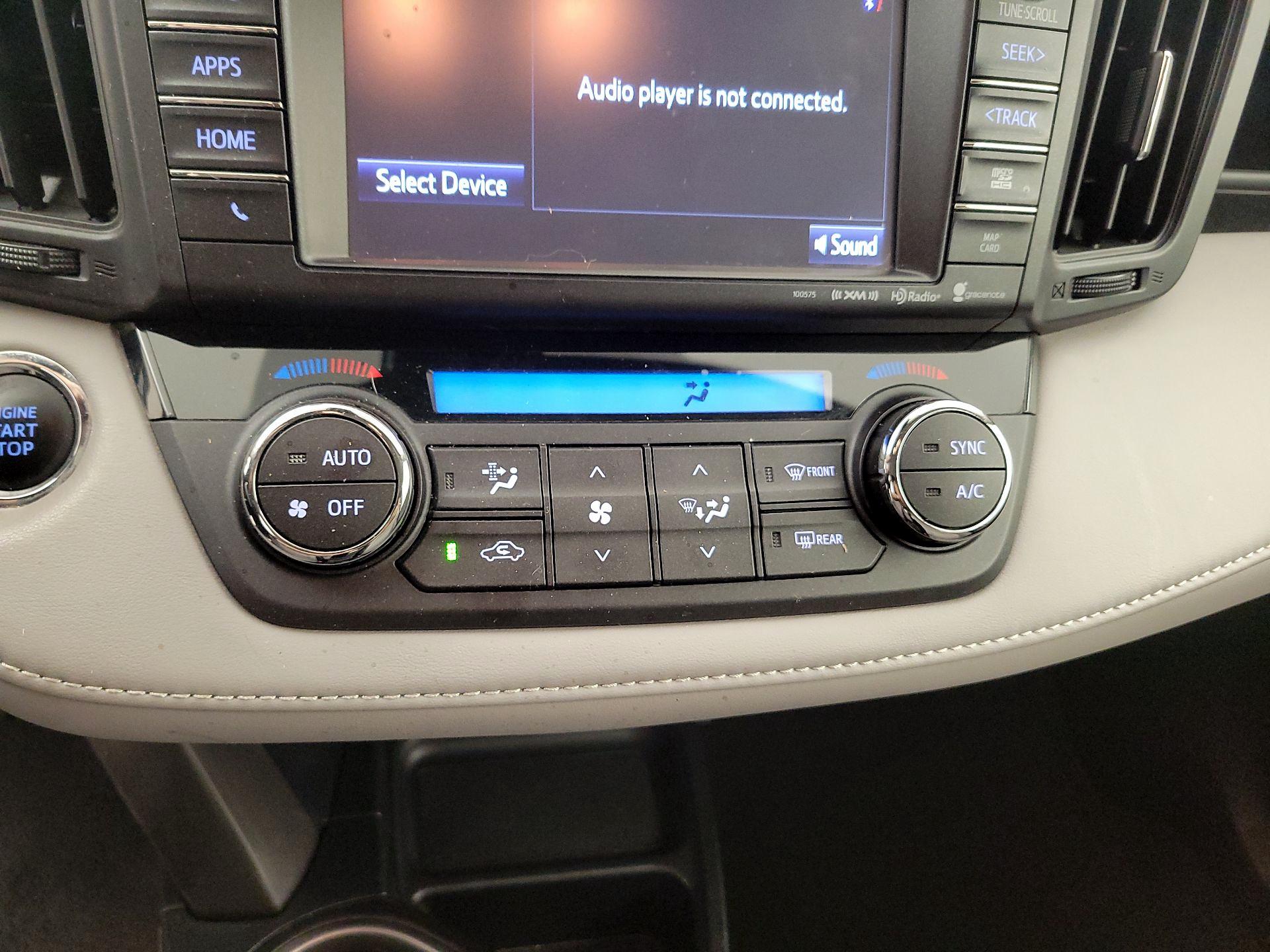 Thumbnail: 2018 Toyota RAV4 - 16