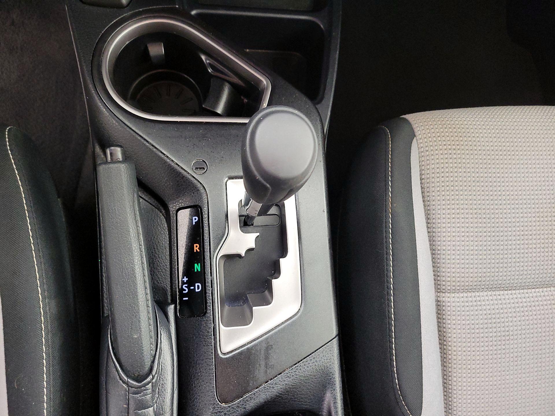 Thumbnail: 2018 Toyota RAV4 - 17