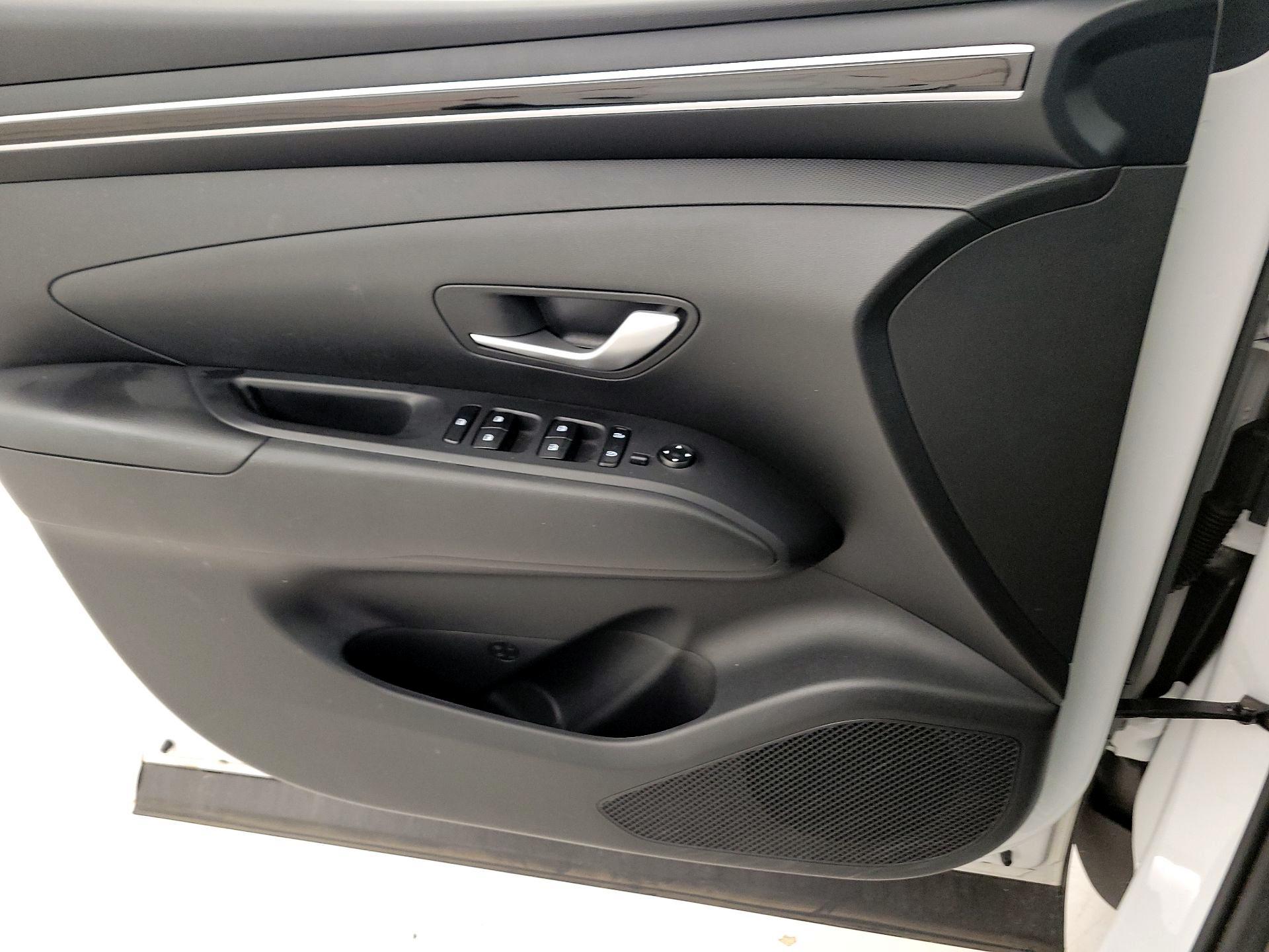 Thumbnail: 2024 Hyundai Santa Cruz - 12