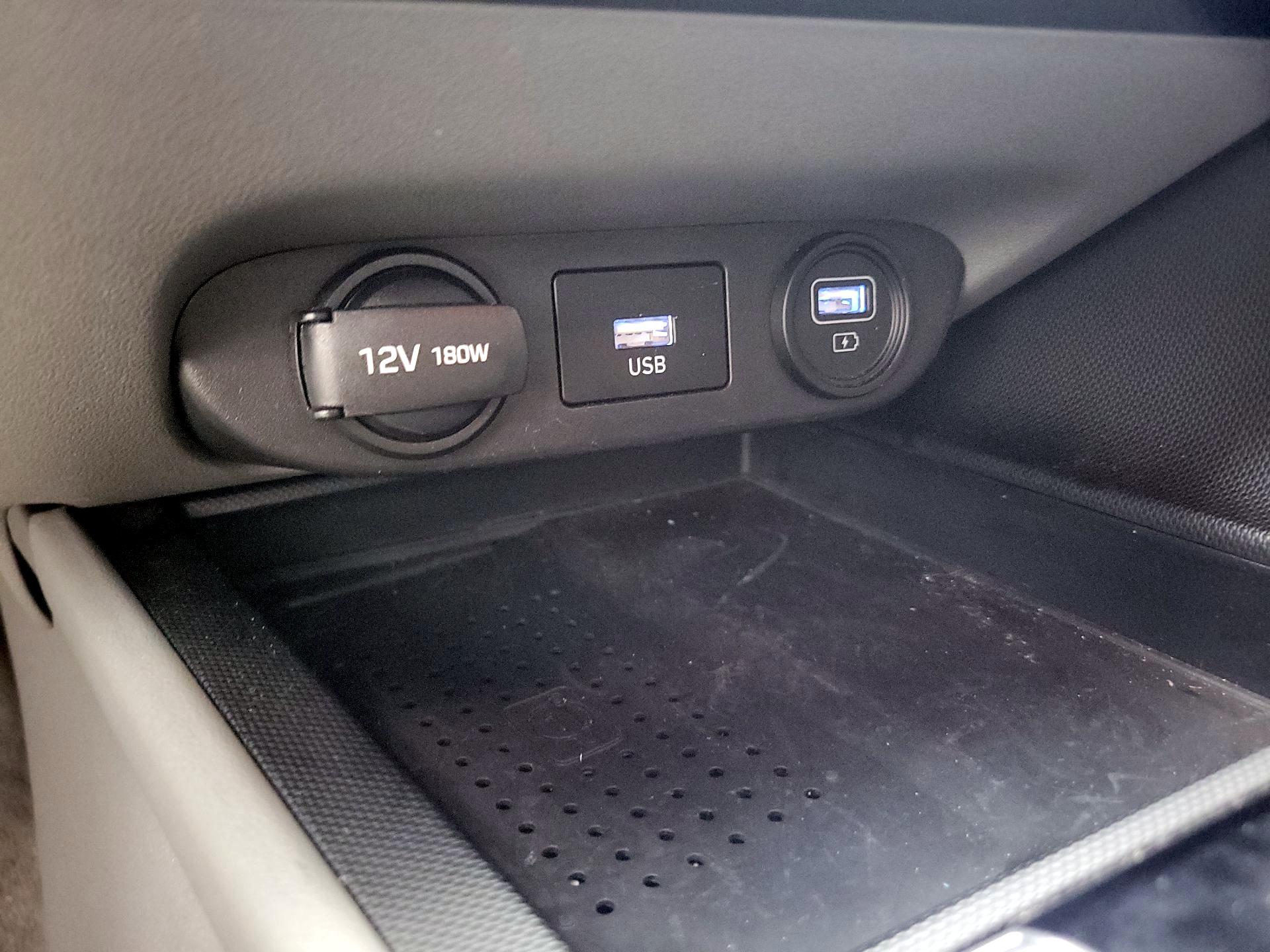 Thumbnail: 2023 Hyundai Elantra - 19