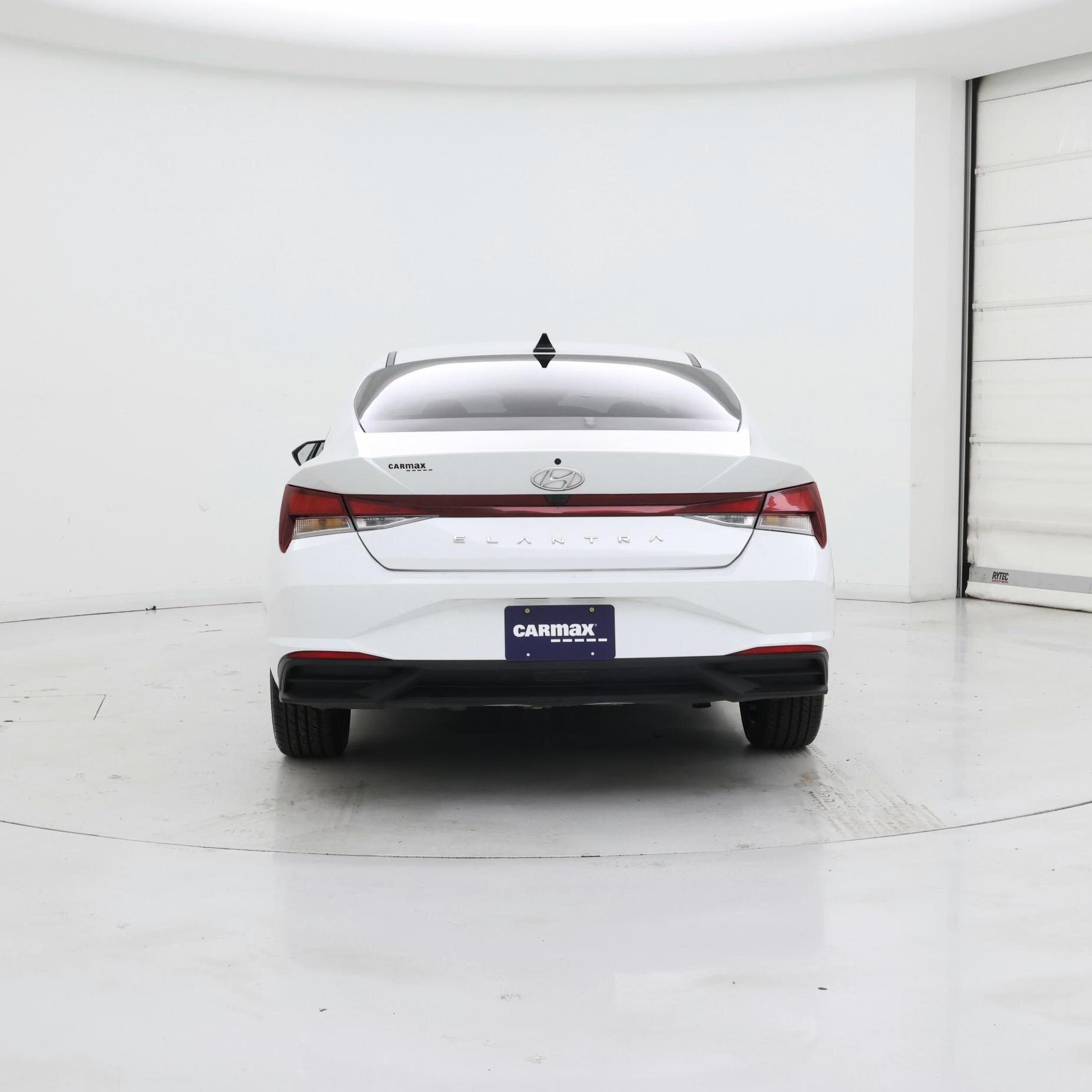 Thumbnail: 2023 Hyundai Elantra - 6