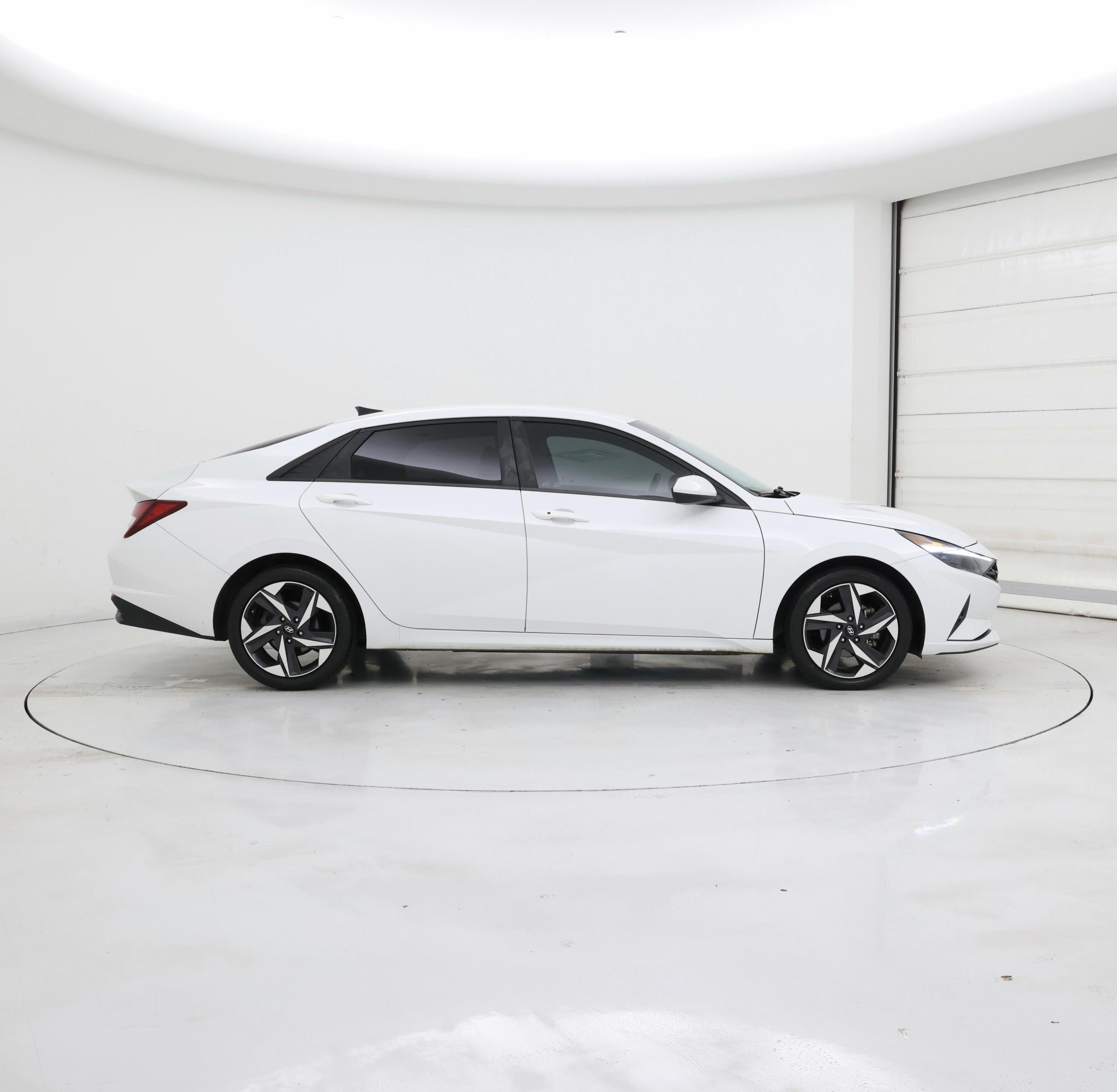 Thumbnail: 2023 Hyundai Elantra - 7