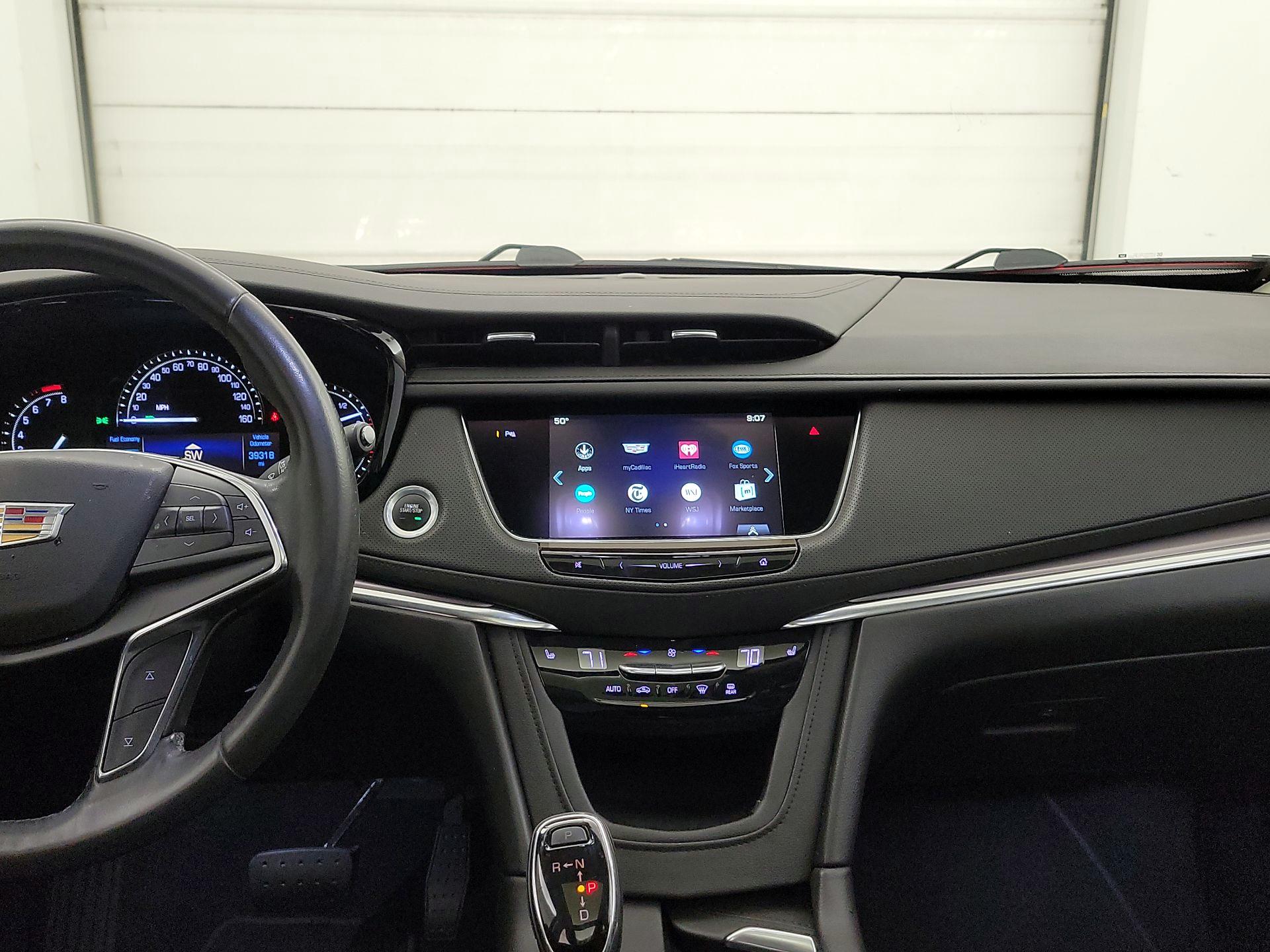 Thumbnail: 2018 Cadillac XT5 - 9