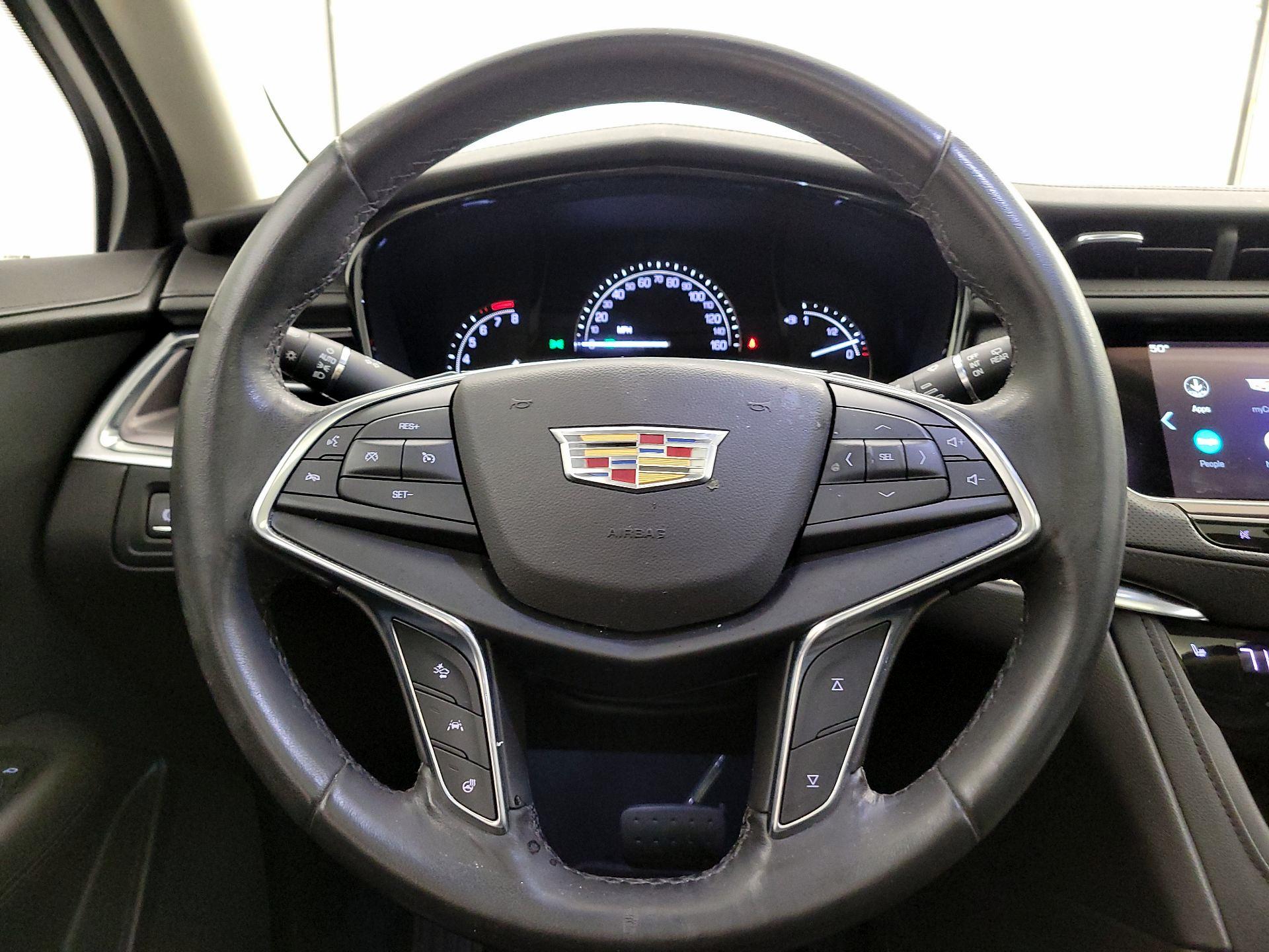 Thumbnail: 2018 Cadillac XT5 - 10