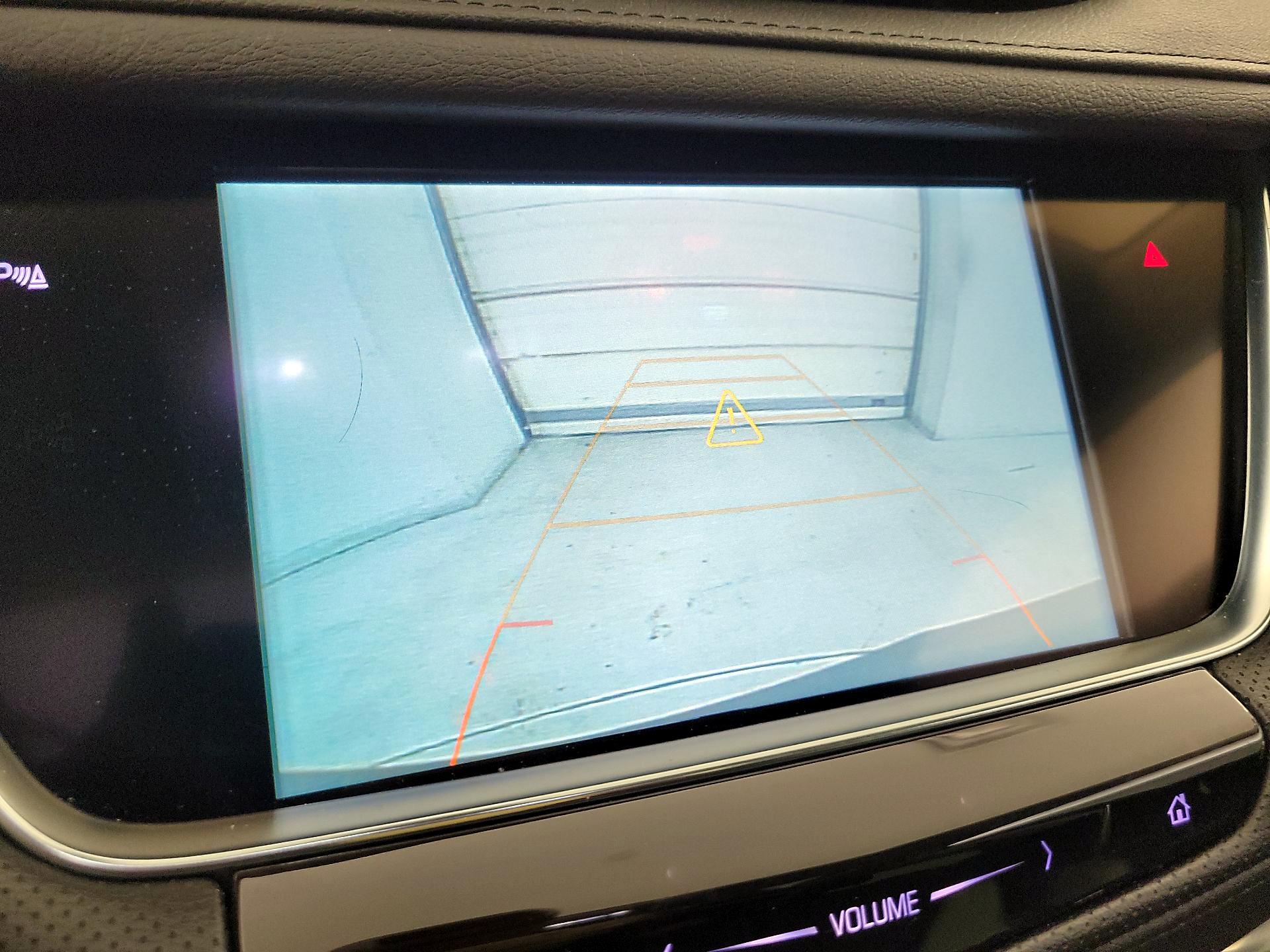 Thumbnail: 2018 Cadillac XT5 - 14