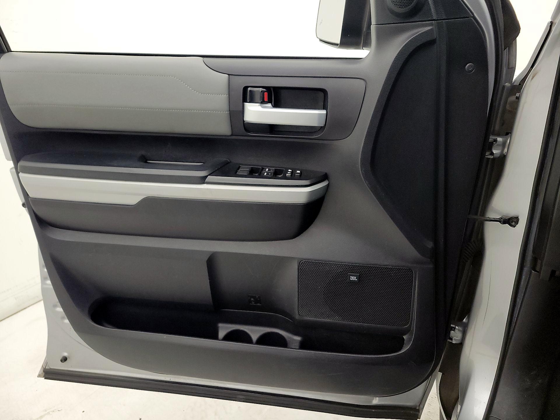 Thumbnail: 2020 Toyota Tundra - 12