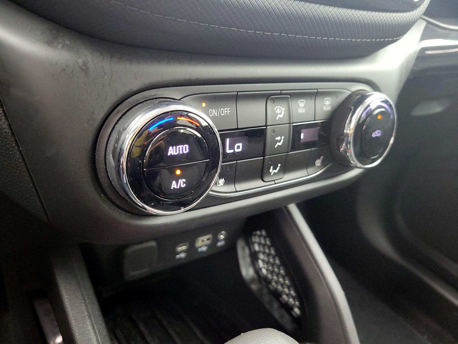 Thumbnail: 2021 Chevrolet TrailBlazer - 16