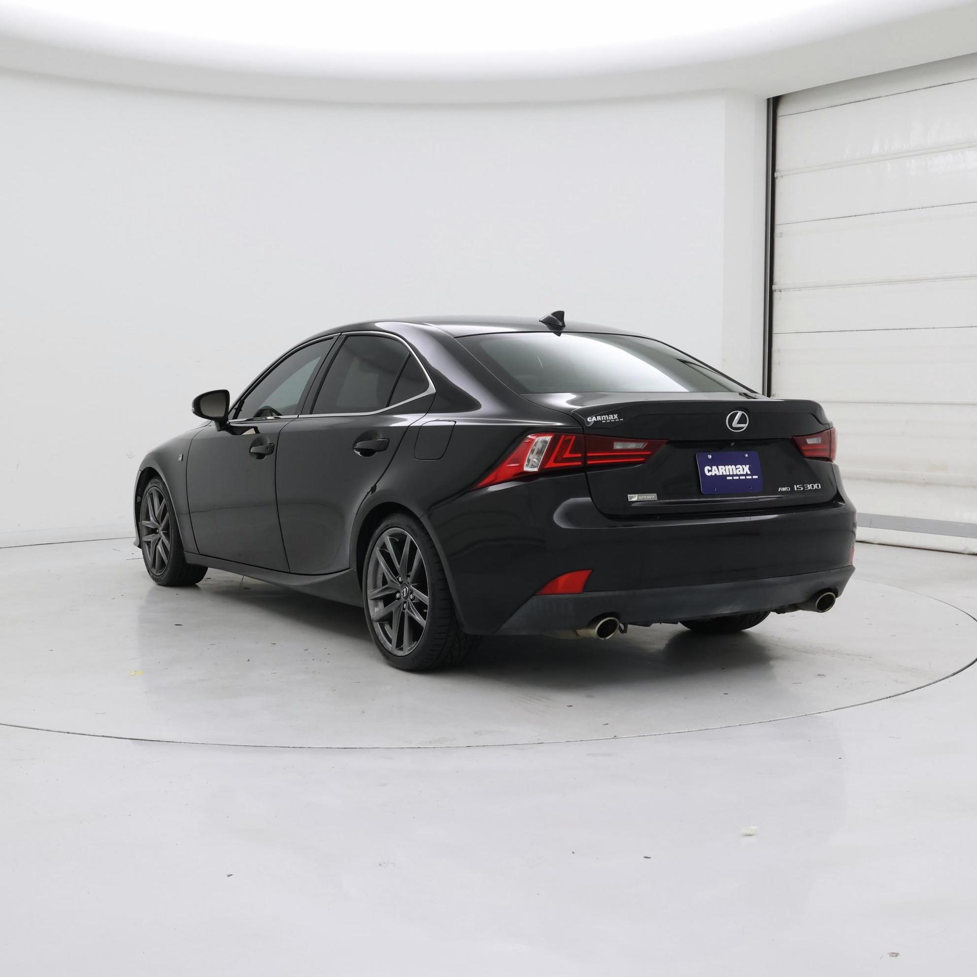 Thumbnail: 2016 Lexus IS - 2