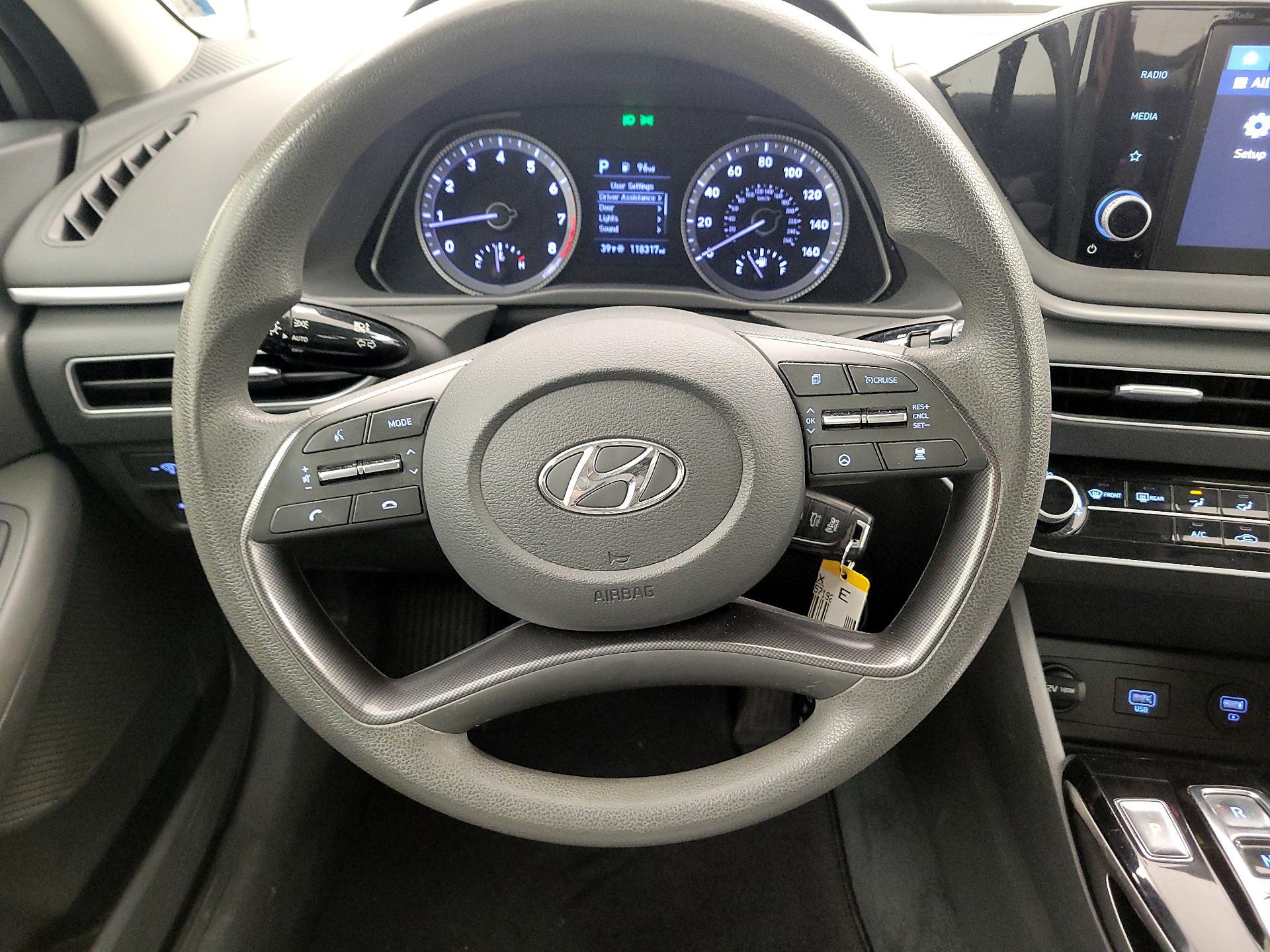 Thumbnail: 2020 Hyundai Sonata - 10