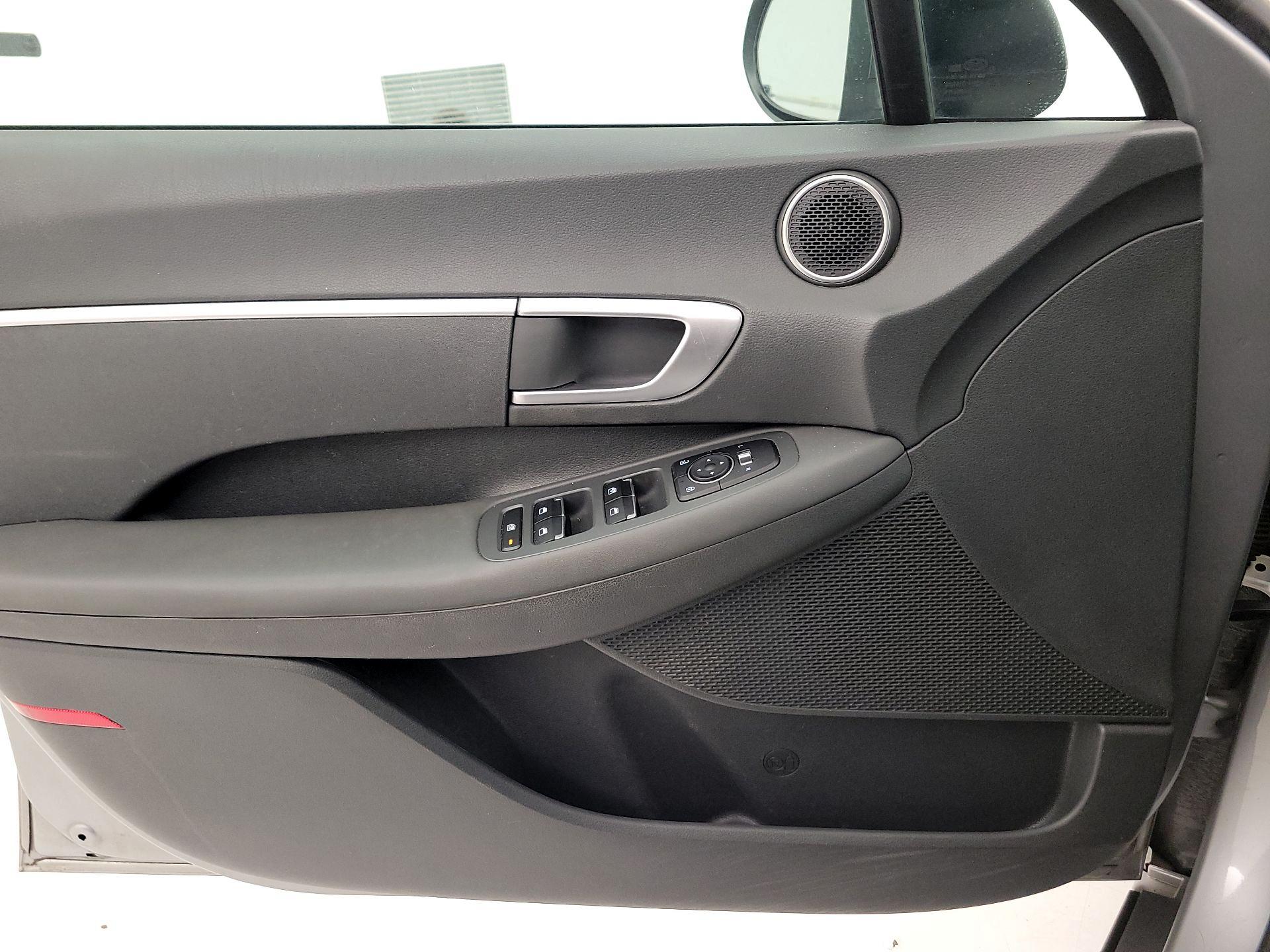 Thumbnail: 2020 Hyundai Sonata - 12