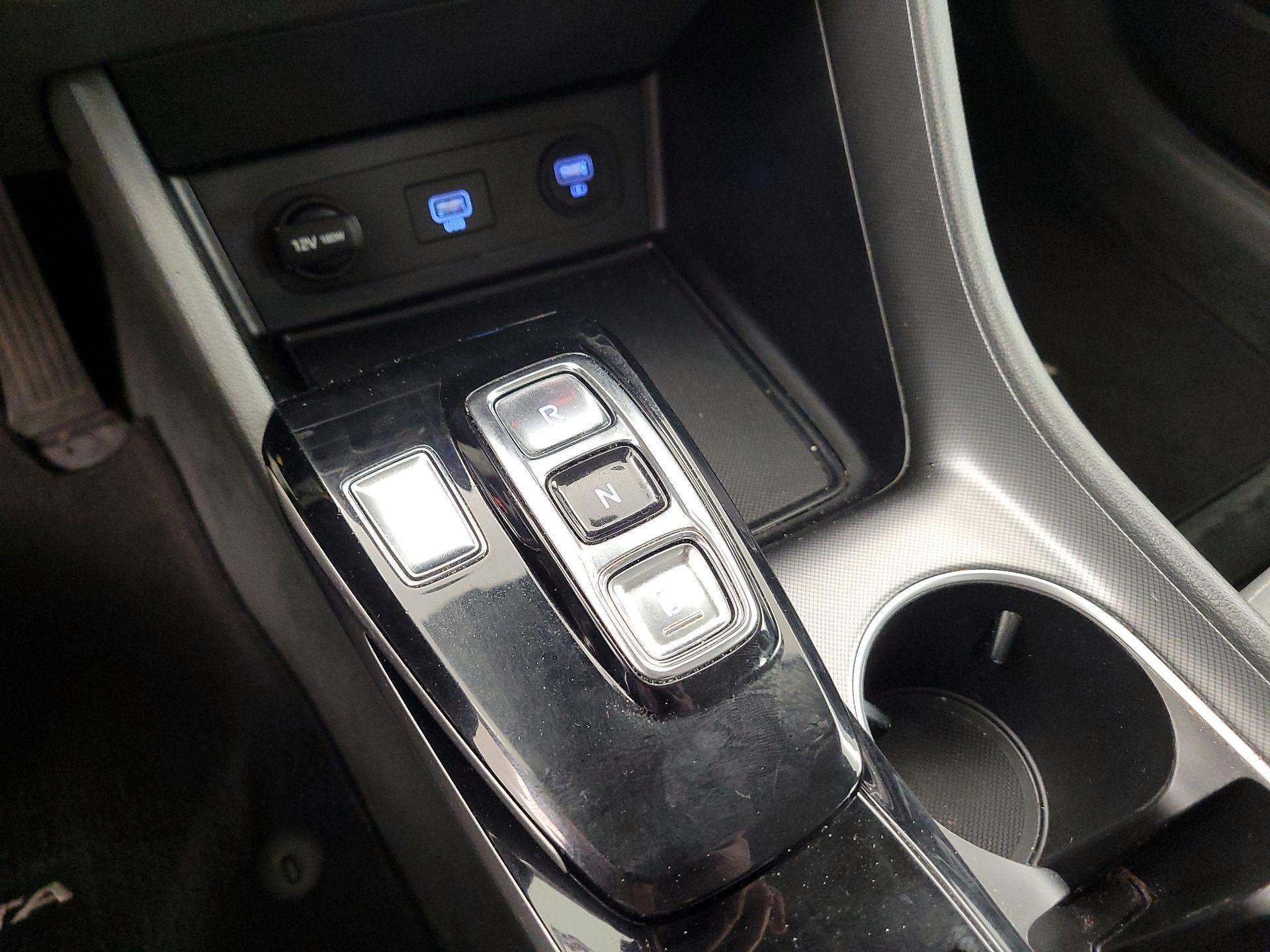 Thumbnail: 2020 Hyundai Sonata - 17