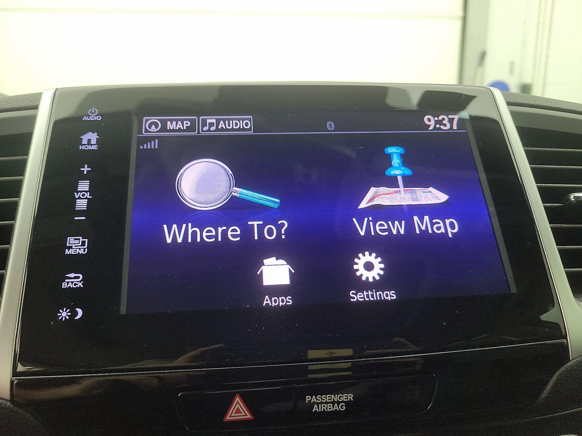 Thumbnail: 2018 Honda Pilot - 14