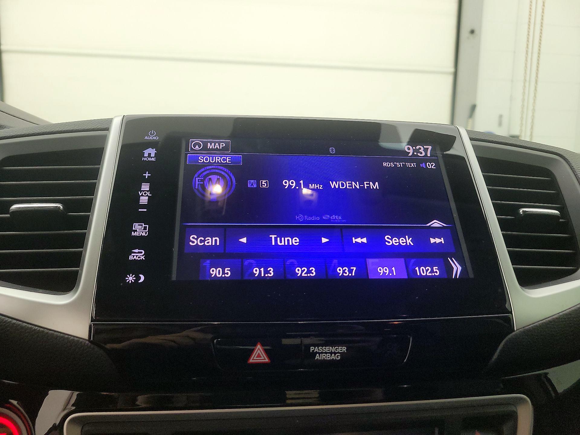 Thumbnail: 2018 Honda Pilot - 16