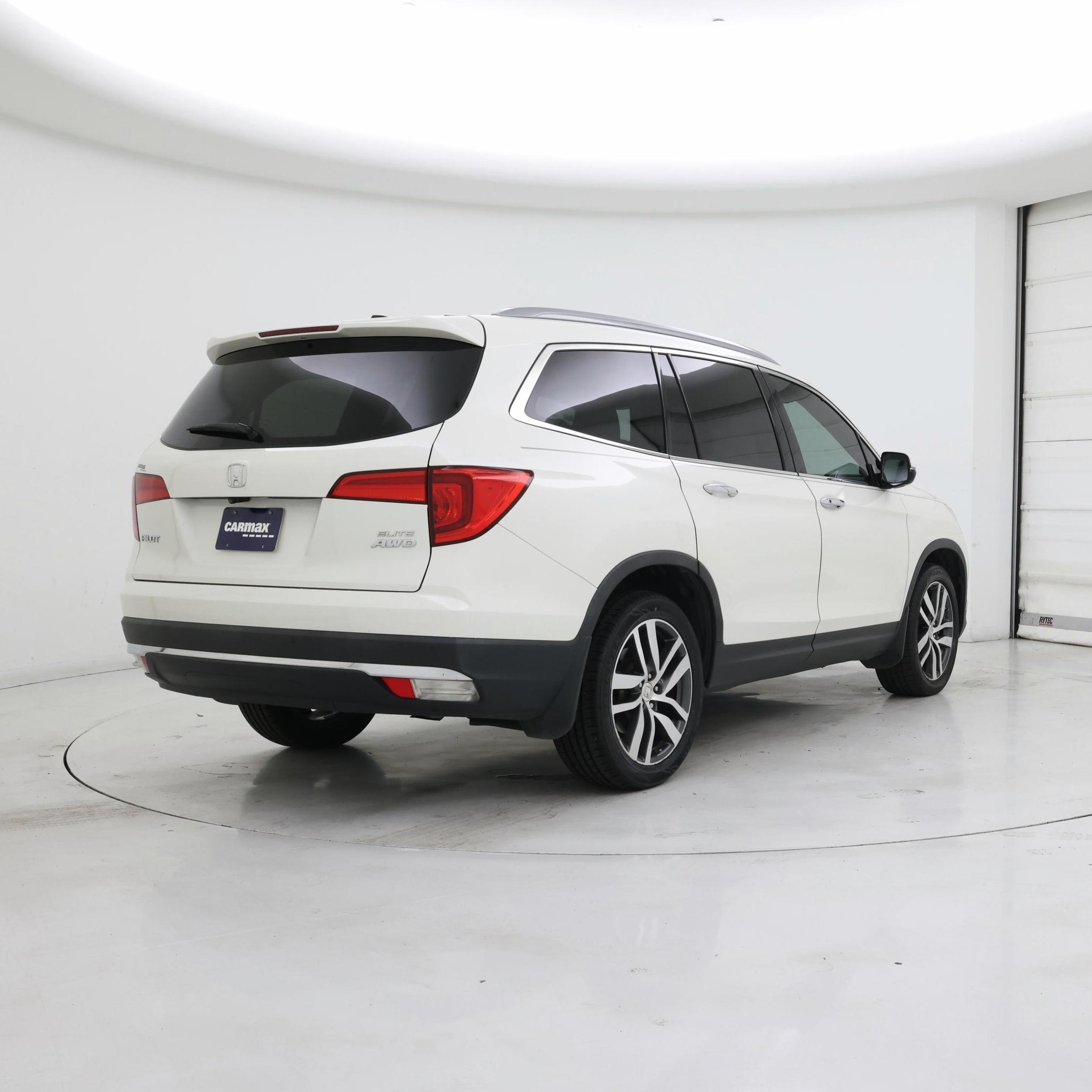 Thumbnail: 2018 Honda Pilot - 8