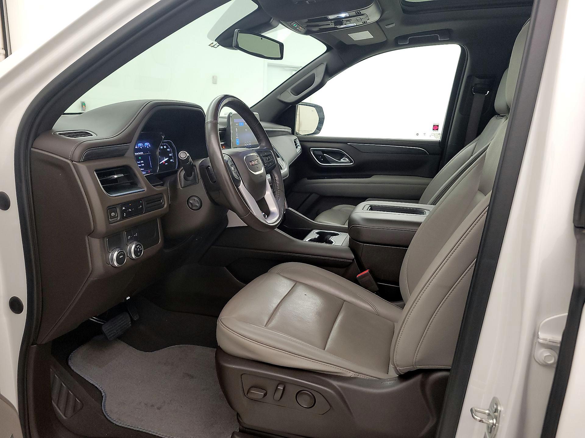 Thumbnail: 2021 GMC Yukon XL - 11