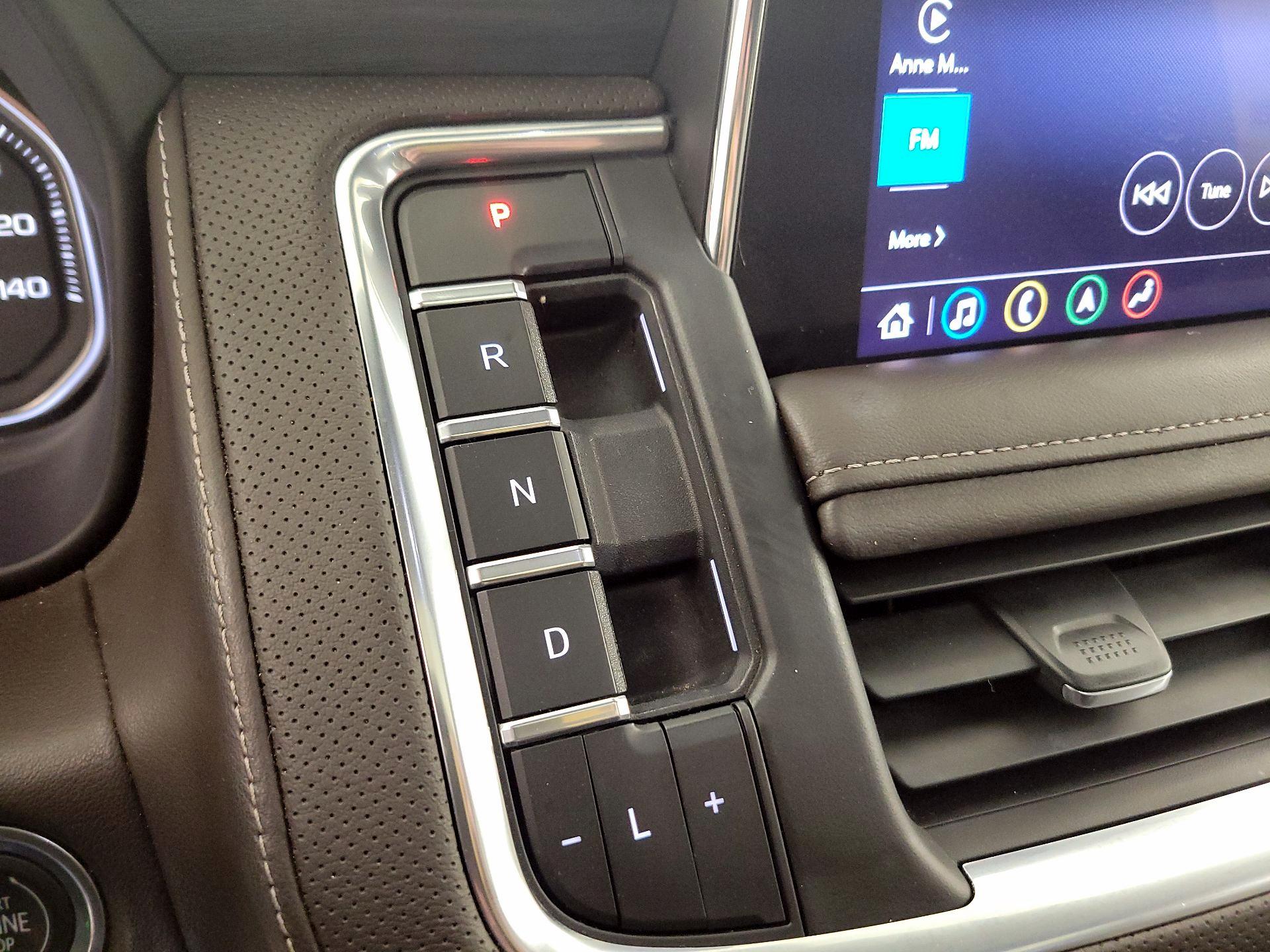 Thumbnail: 2021 GMC Yukon XL - 18