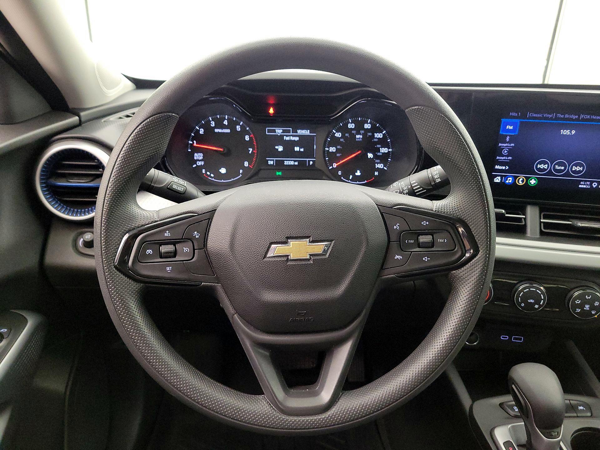 Thumbnail: 2024 Chevrolet Trax - 10