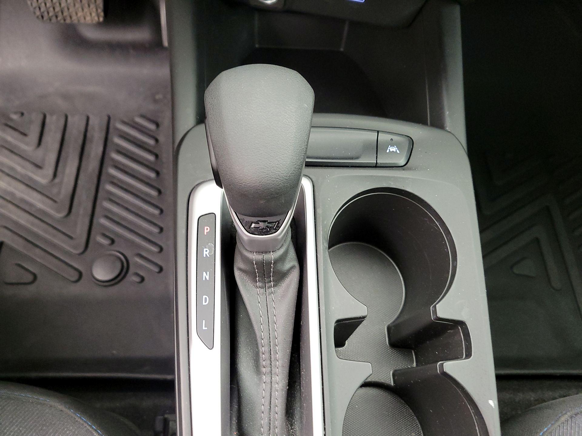 Thumbnail: 2024 Chevrolet Trax - 17