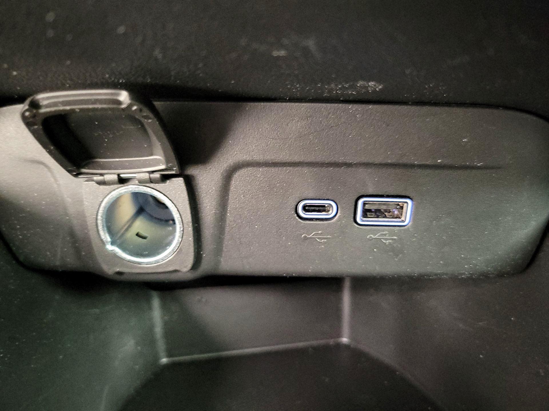 Thumbnail: 2024 Chevrolet Trax - 18