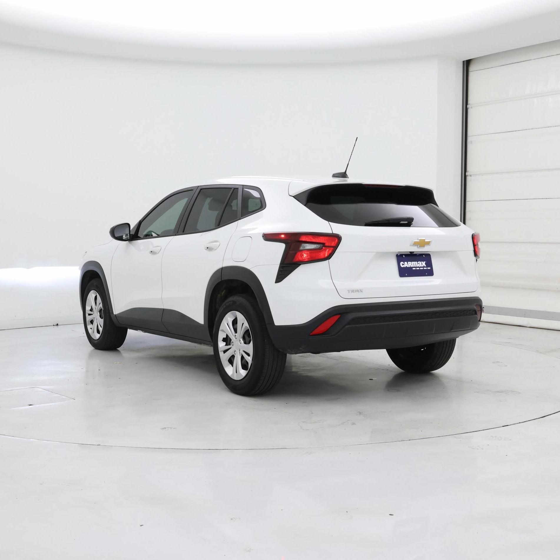 Thumbnail: 2024 Chevrolet Trax - 2